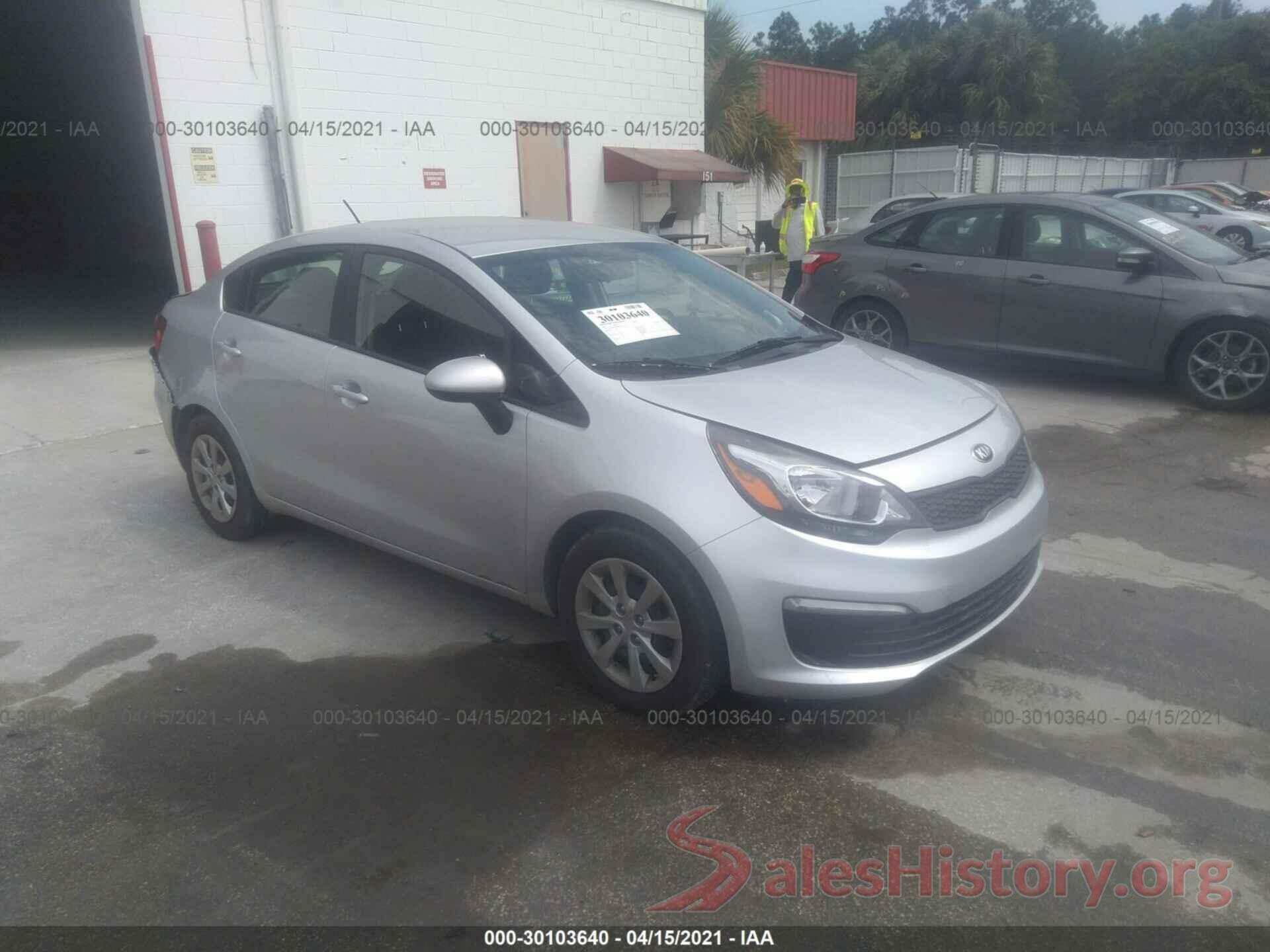 KNADM4A34H6057264 2017 KIA RIO