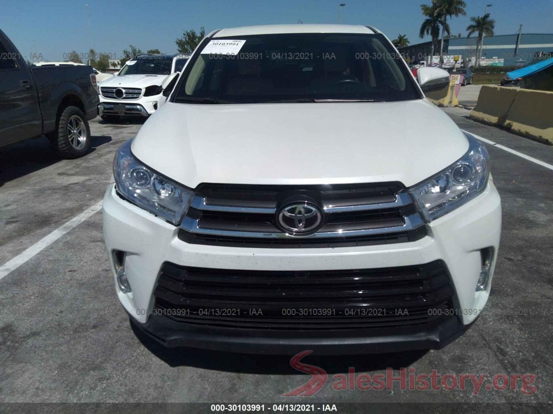 5TDZZRFH8HS212636 2017 TOYOTA HIGHLANDER