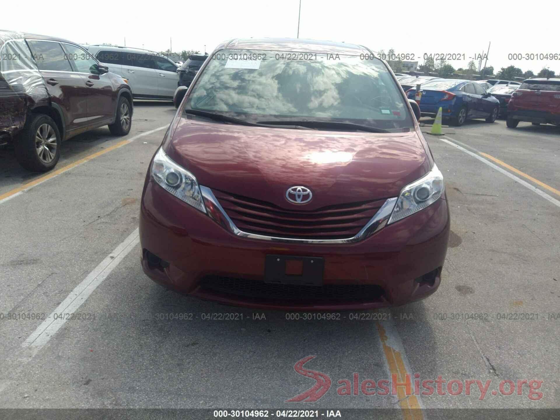 5TDKZ3DC4HS771851 2017 TOYOTA SIENNA