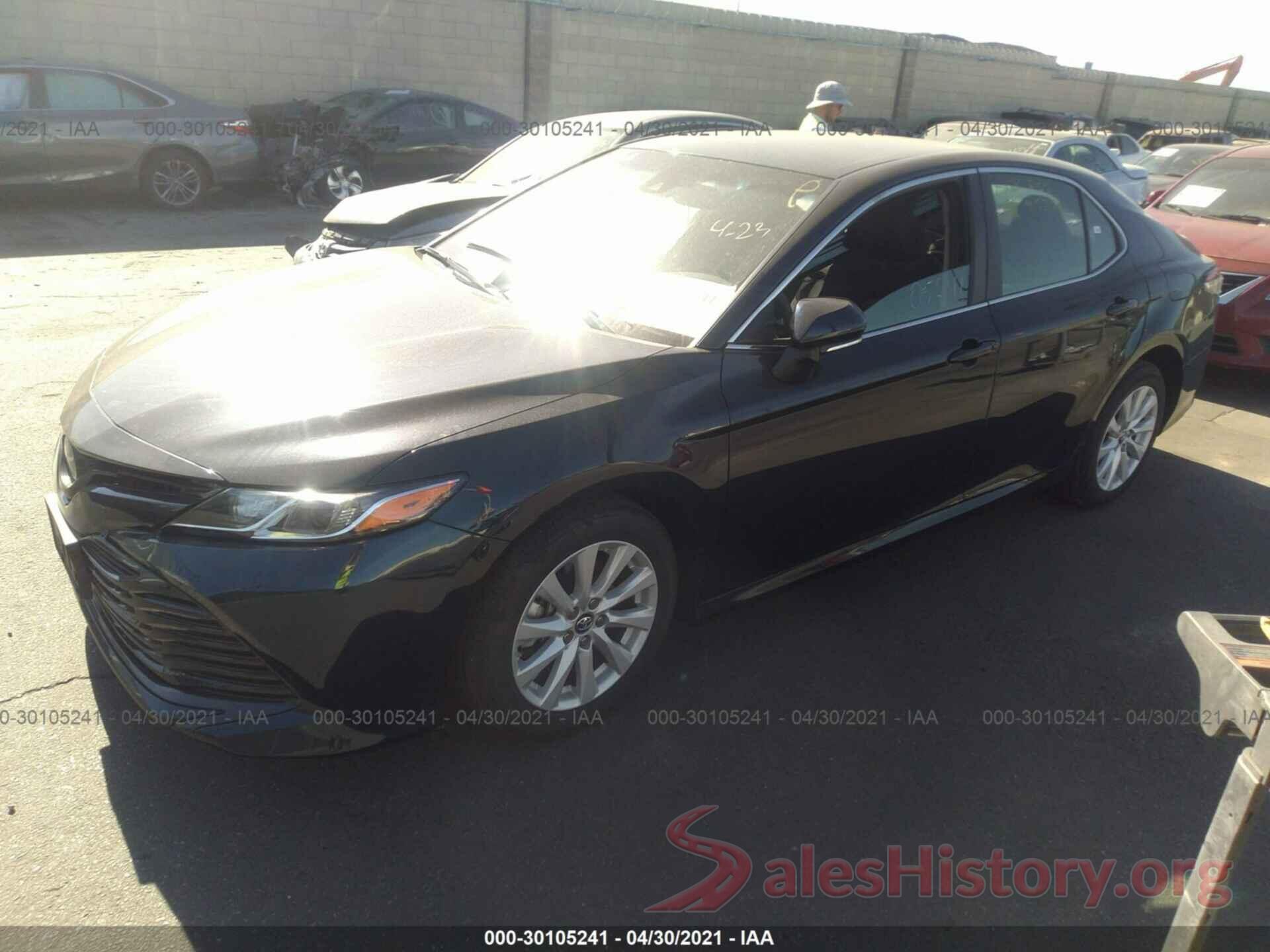 4T1B11HK0JU584343 2018 TOYOTA CAMRY