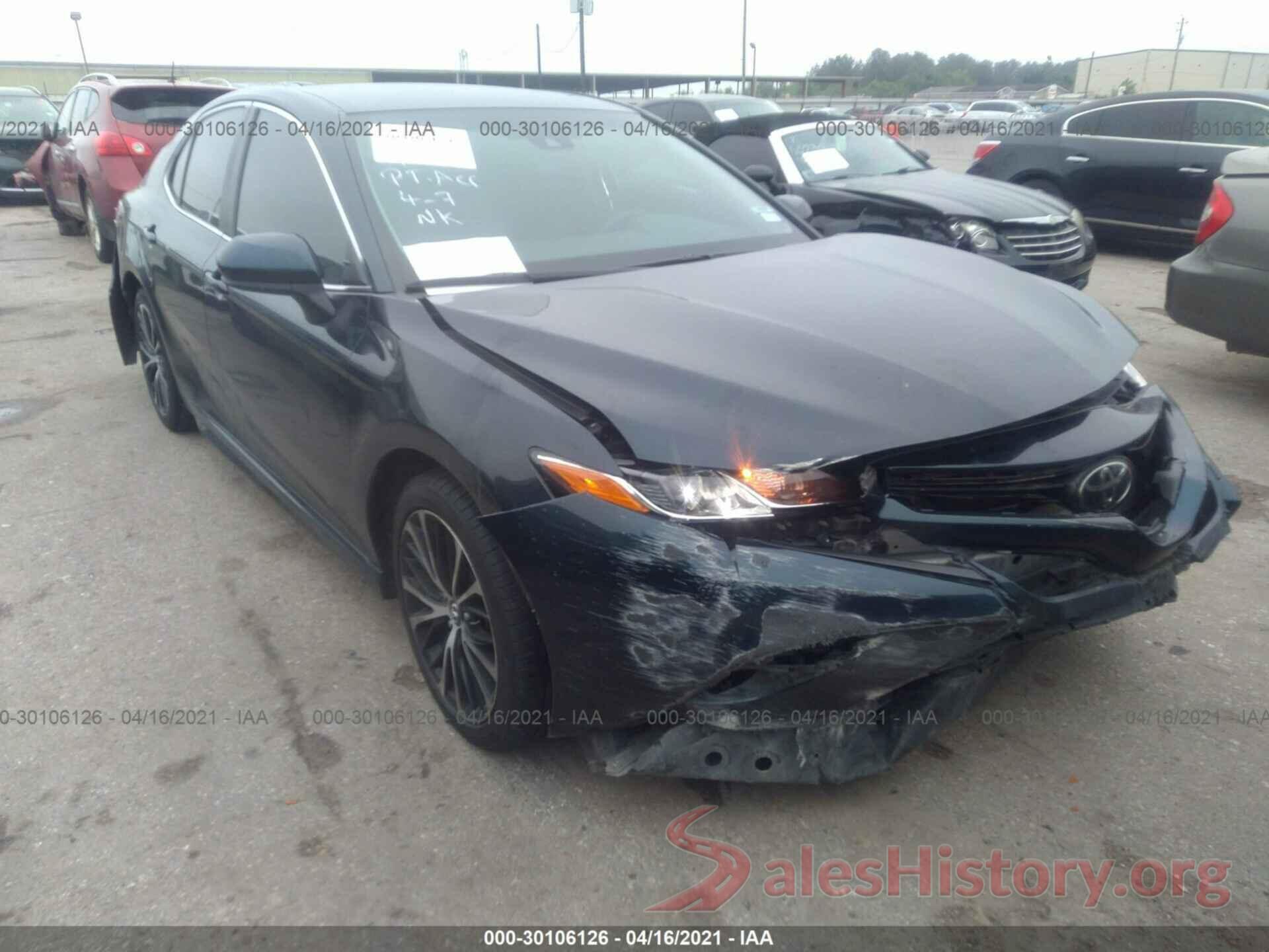 4T1B11HK8JU582730 2018 TOYOTA CAMRY