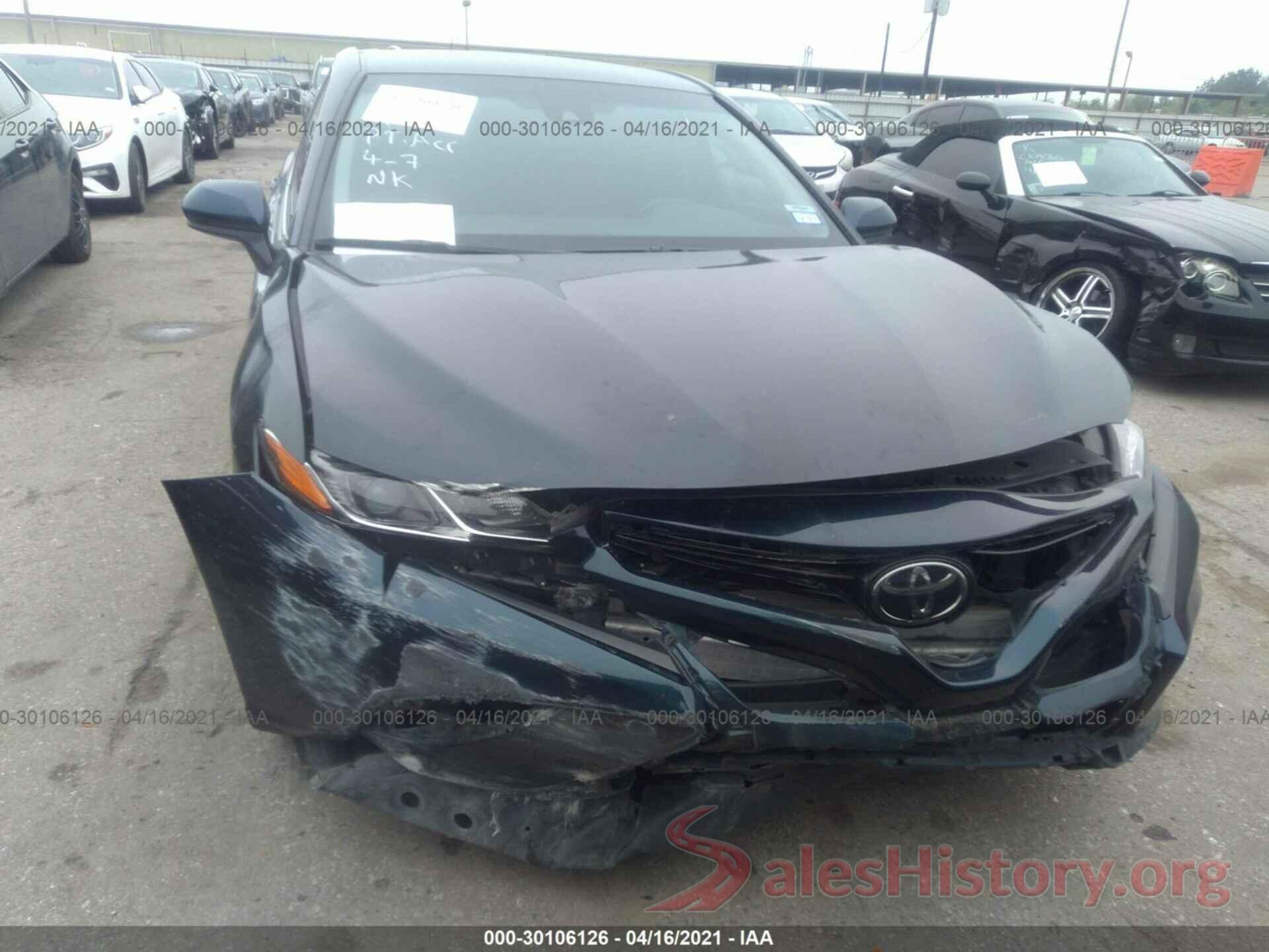 4T1B11HK8JU582730 2018 TOYOTA CAMRY