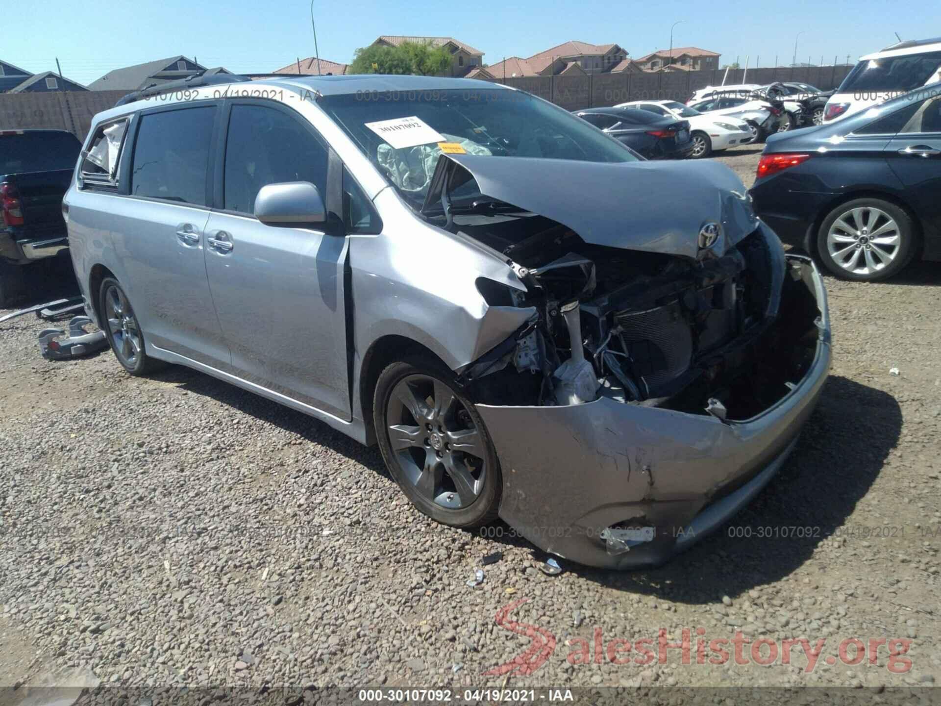 5TDXK3DC1GS720963 2016 TOYOTA SIENNA