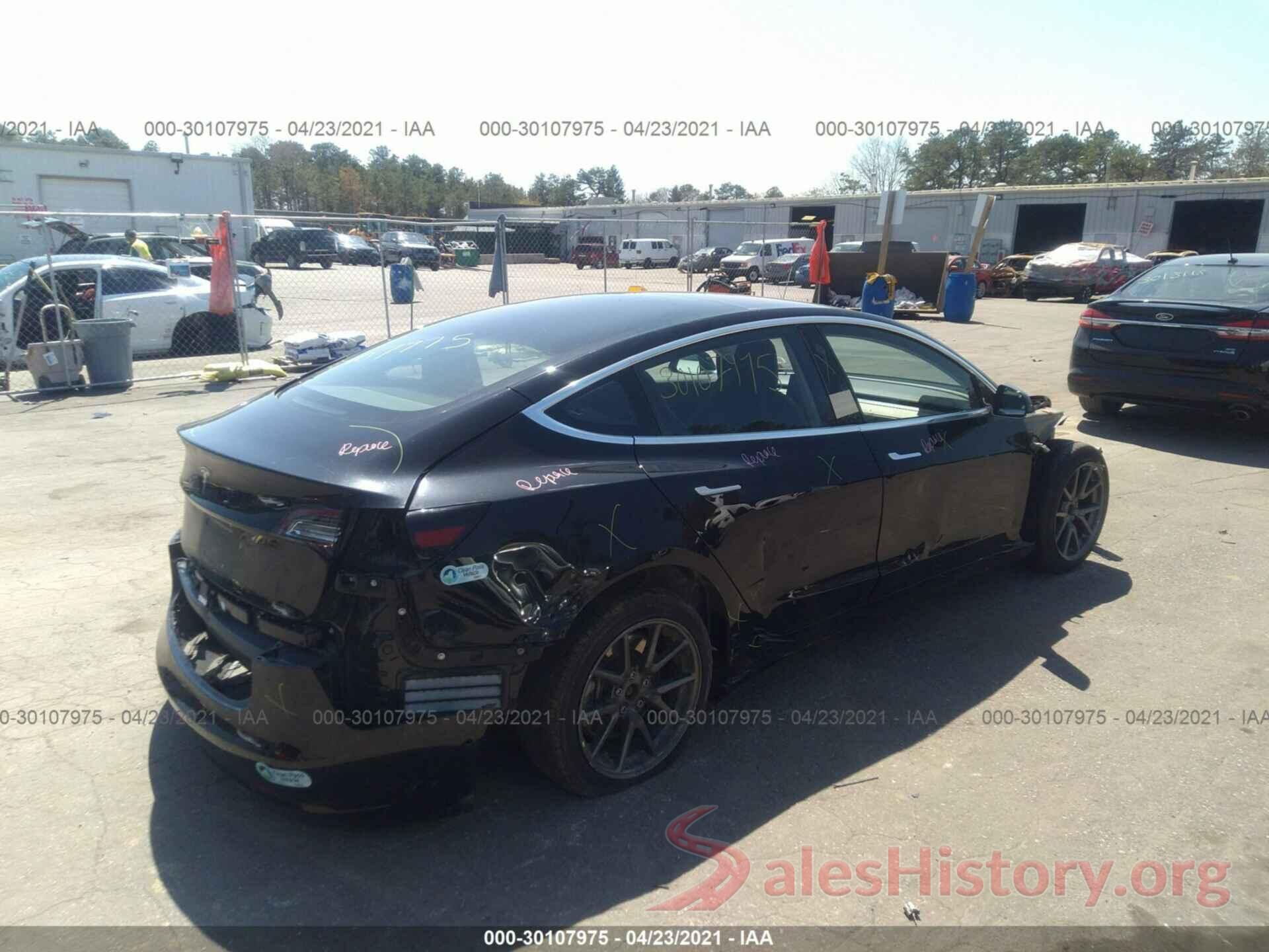 5YJ3E1EB4JF103391 2018 TESLA MODEL 3