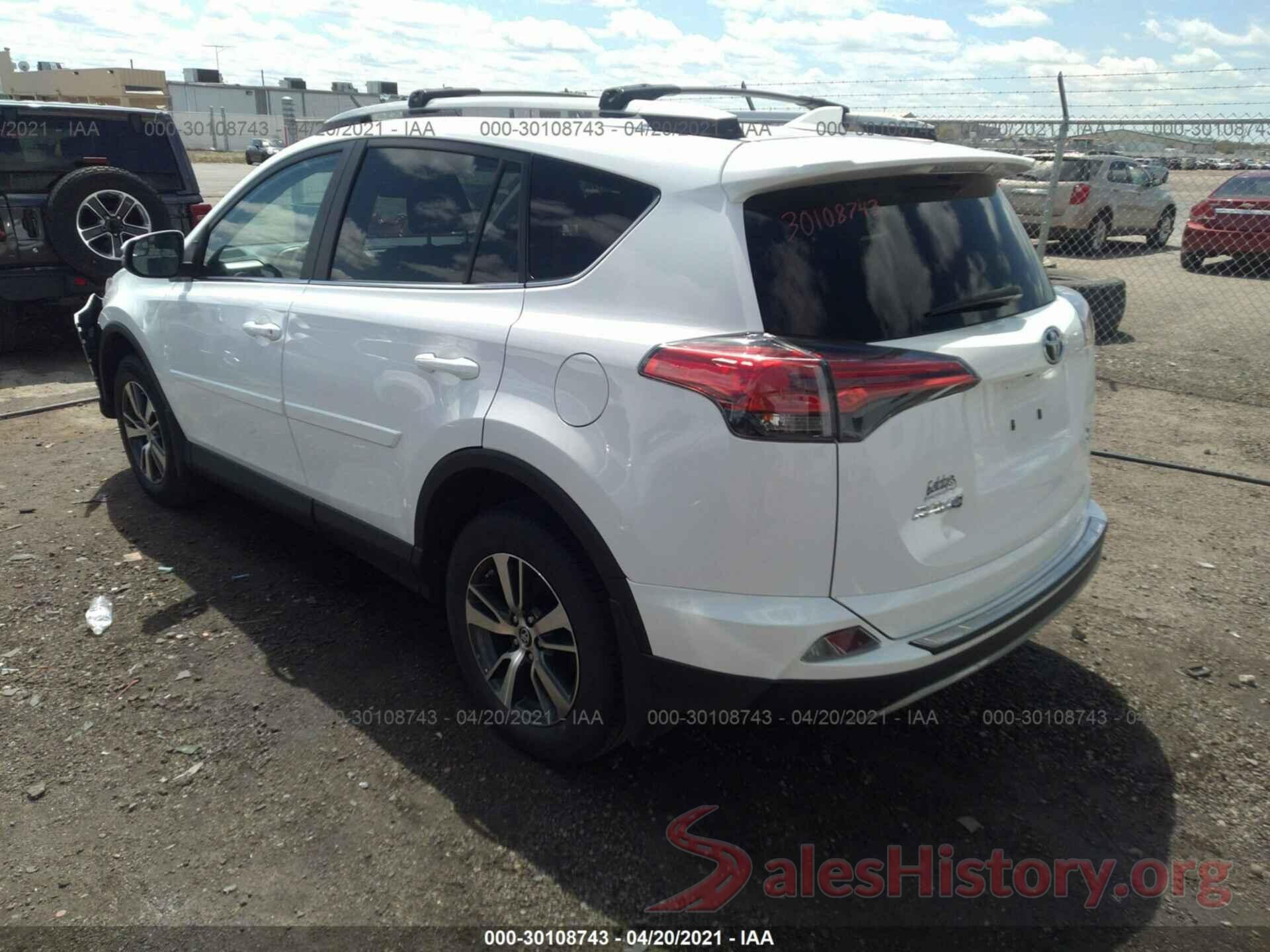 2T3RFREV8HW552688 2017 TOYOTA RAV4