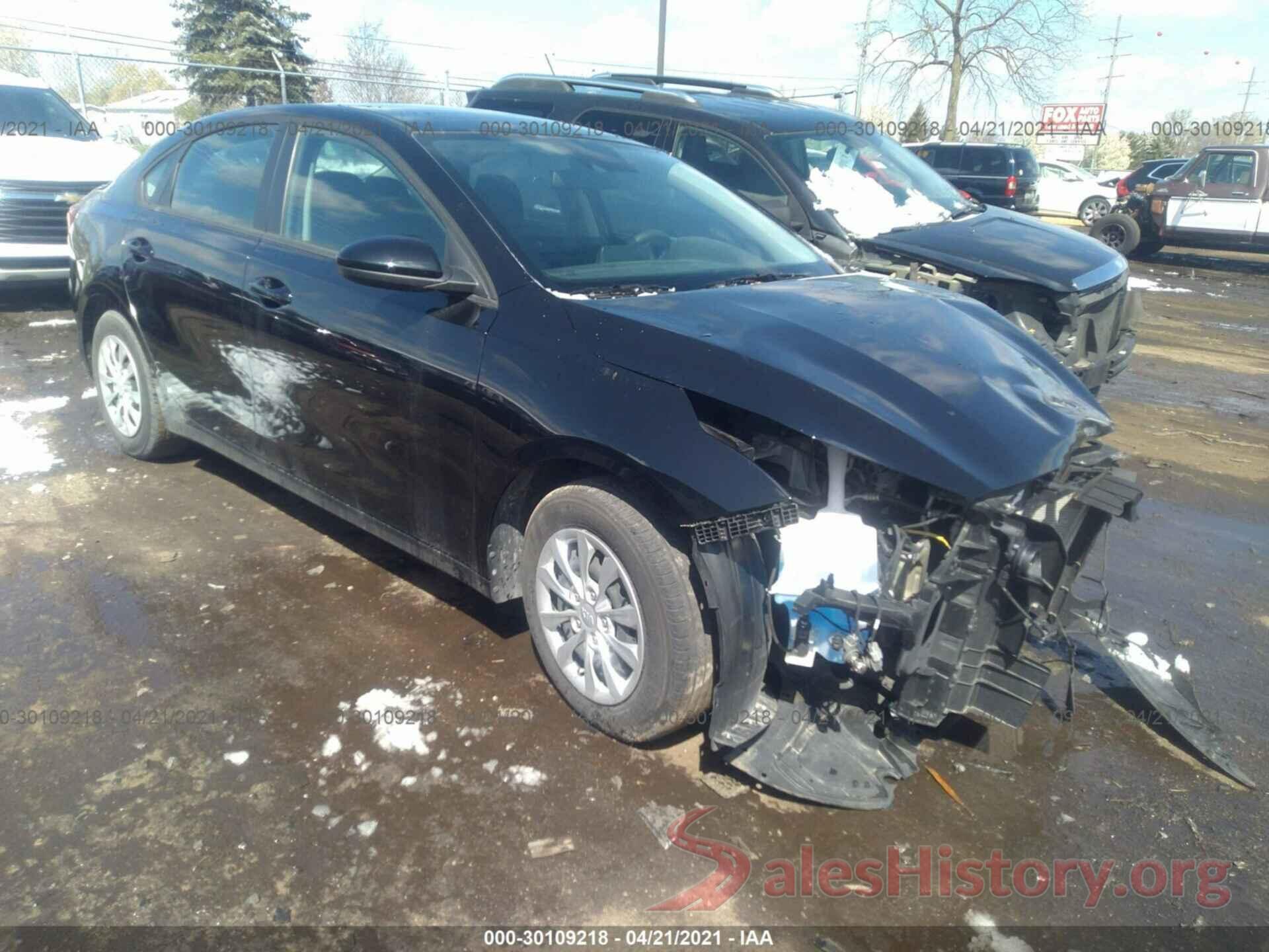 3KPF24AD4KE106961 2019 KIA FORTE