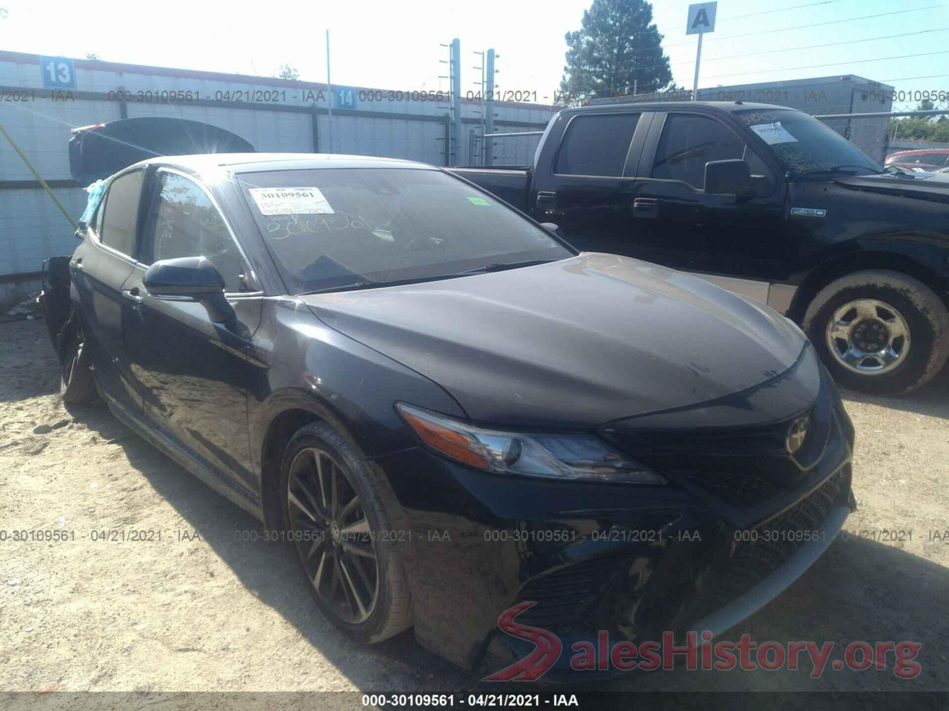 4T1B61HK2JU600866 2018 TOYOTA CAMRY