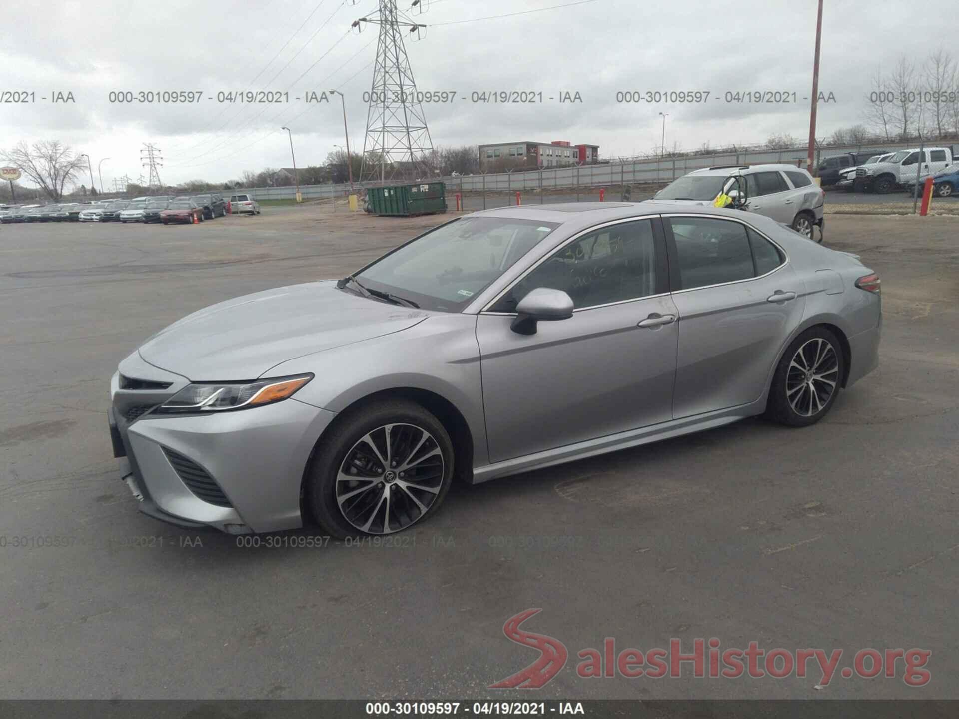 4T1B11HK1KU743839 2019 TOYOTA CAMRY