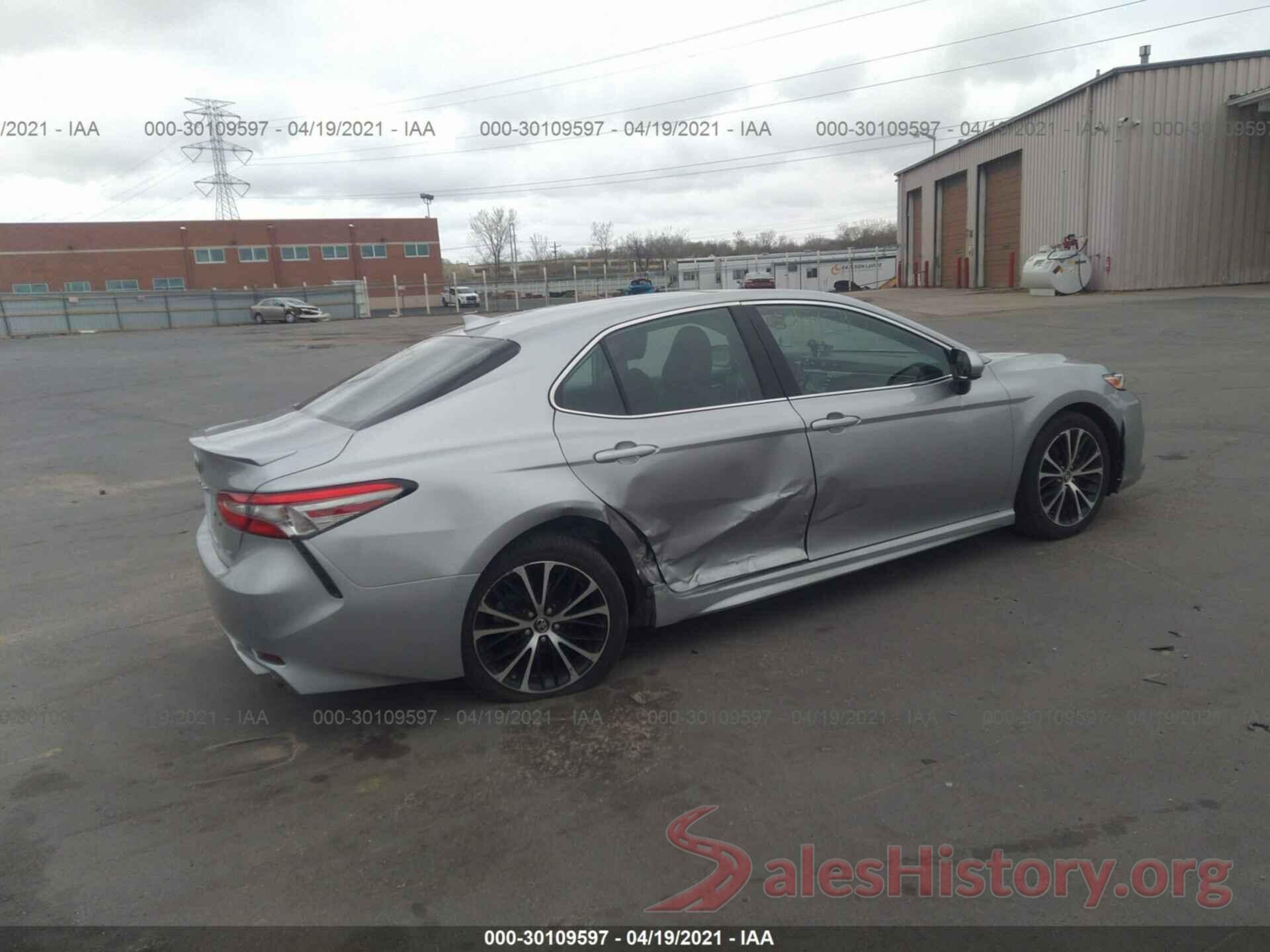 4T1B11HK1KU743839 2019 TOYOTA CAMRY