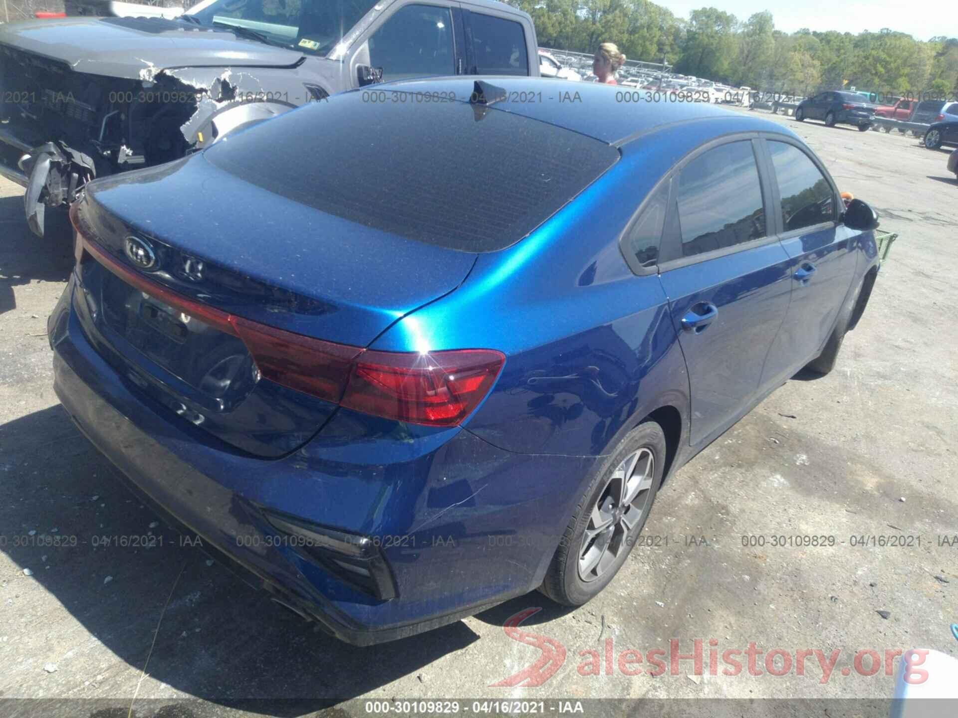 3KPF24ADXKE067437 2019 KIA FORTE