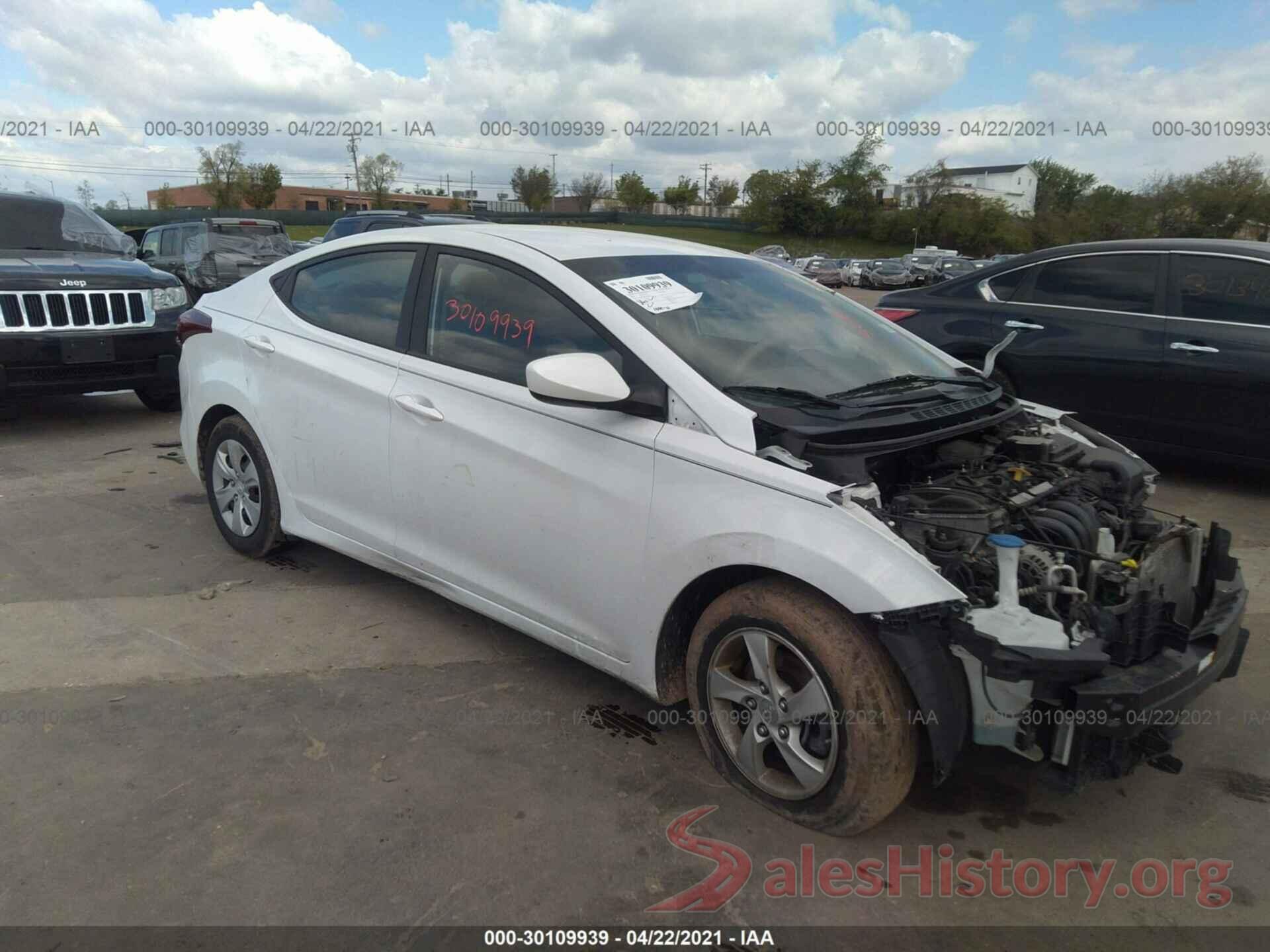 5NPDH4AE8GH724026 2016 HYUNDAI ELANTRA