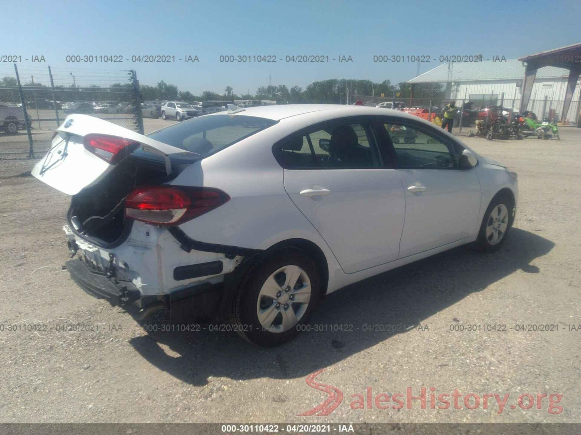 3KPFK4A79JE270196 2018 KIA FORTE