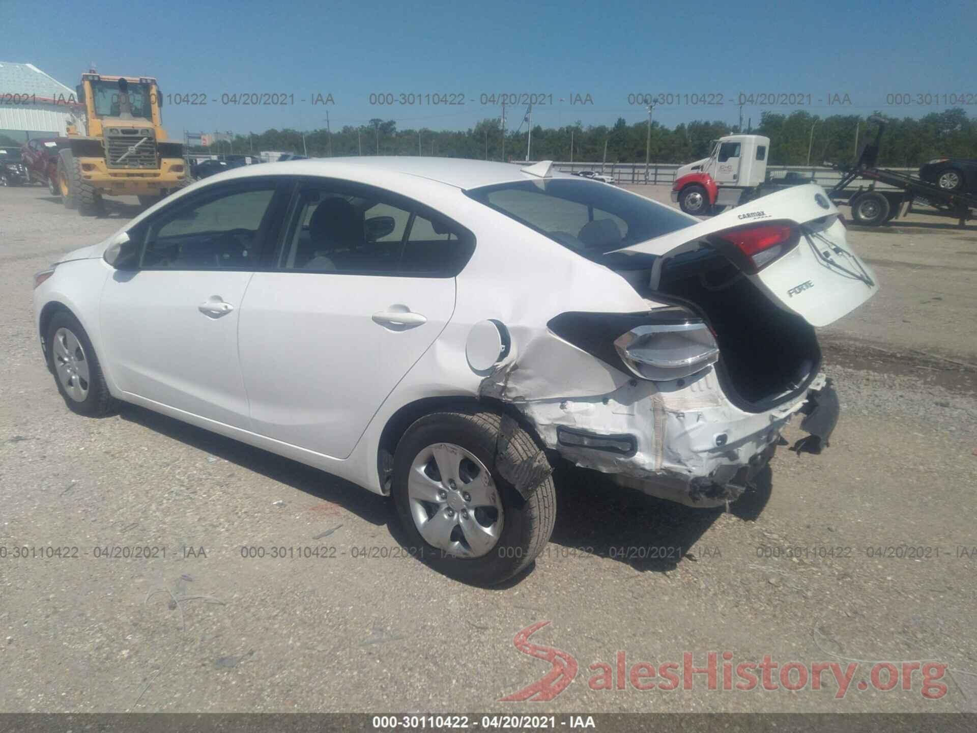 3KPFK4A79JE270196 2018 KIA FORTE