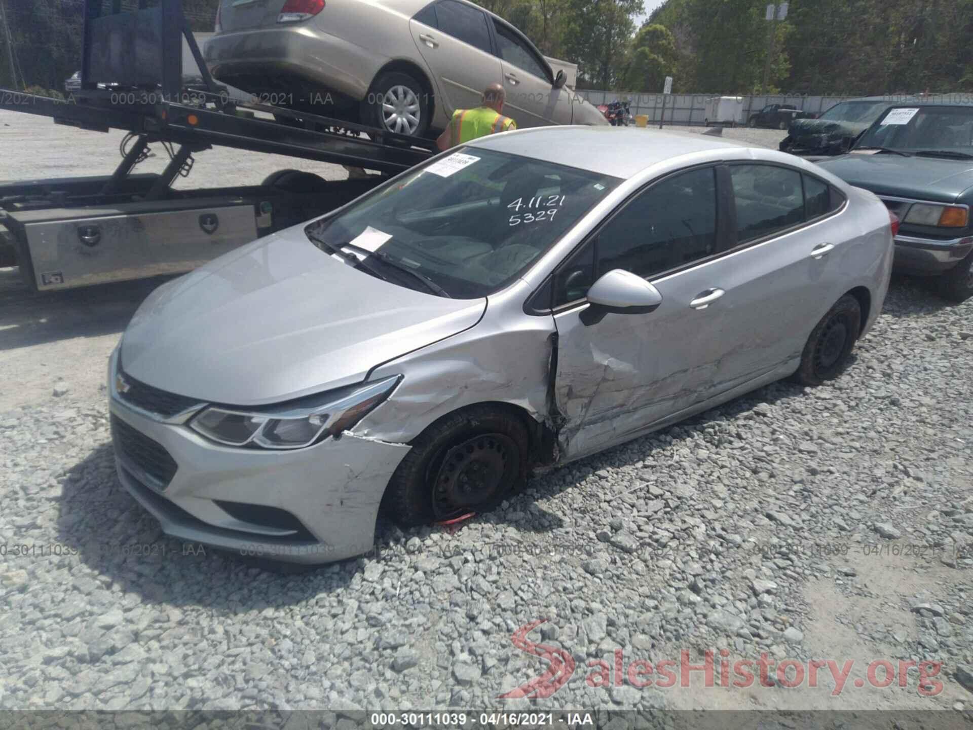 1G1BC5SMXH7105329 2017 CHEVROLET CRUZE