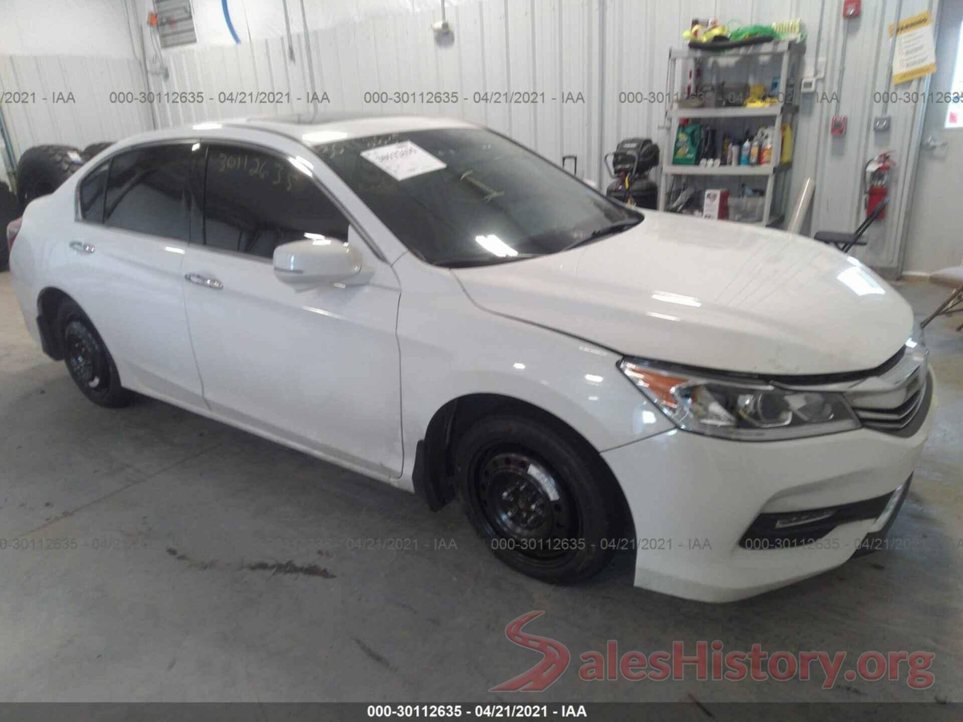 1HGCR3F82GA000489 2016 HONDA ACCORD SEDAN