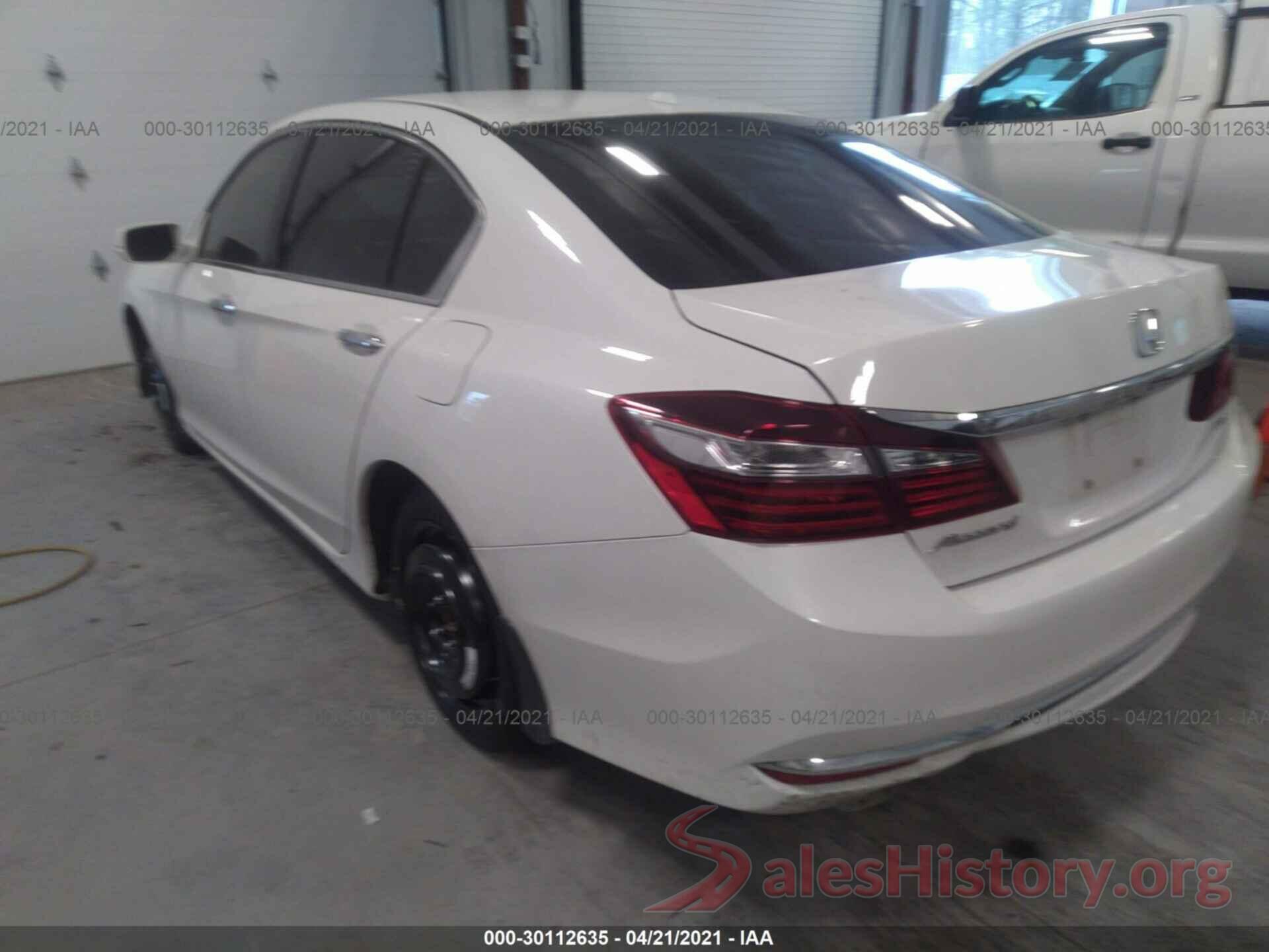 1HGCR3F82GA000489 2016 HONDA ACCORD SEDAN