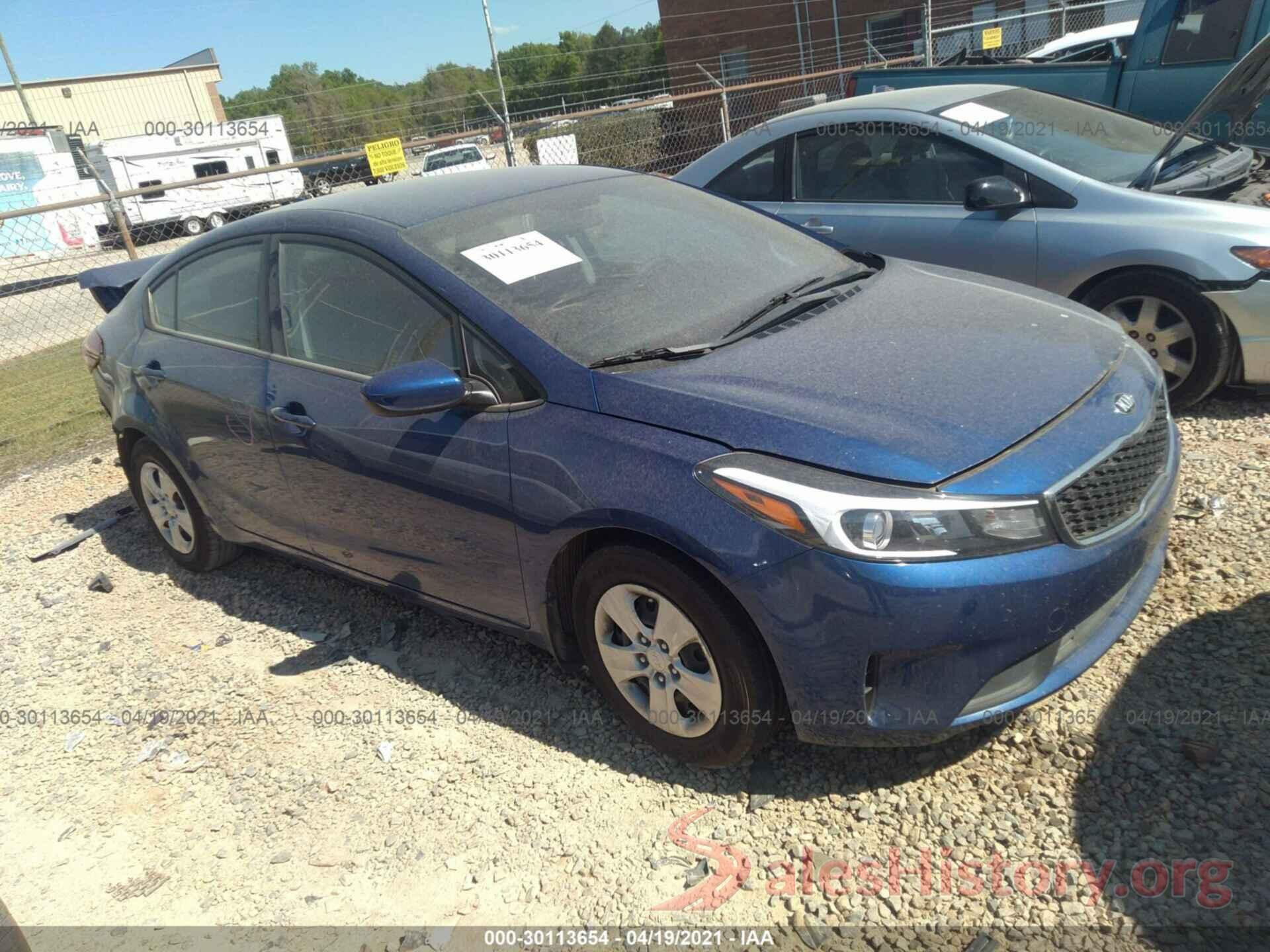 3KPFK4A75HE011795 2017 KIA FORTE