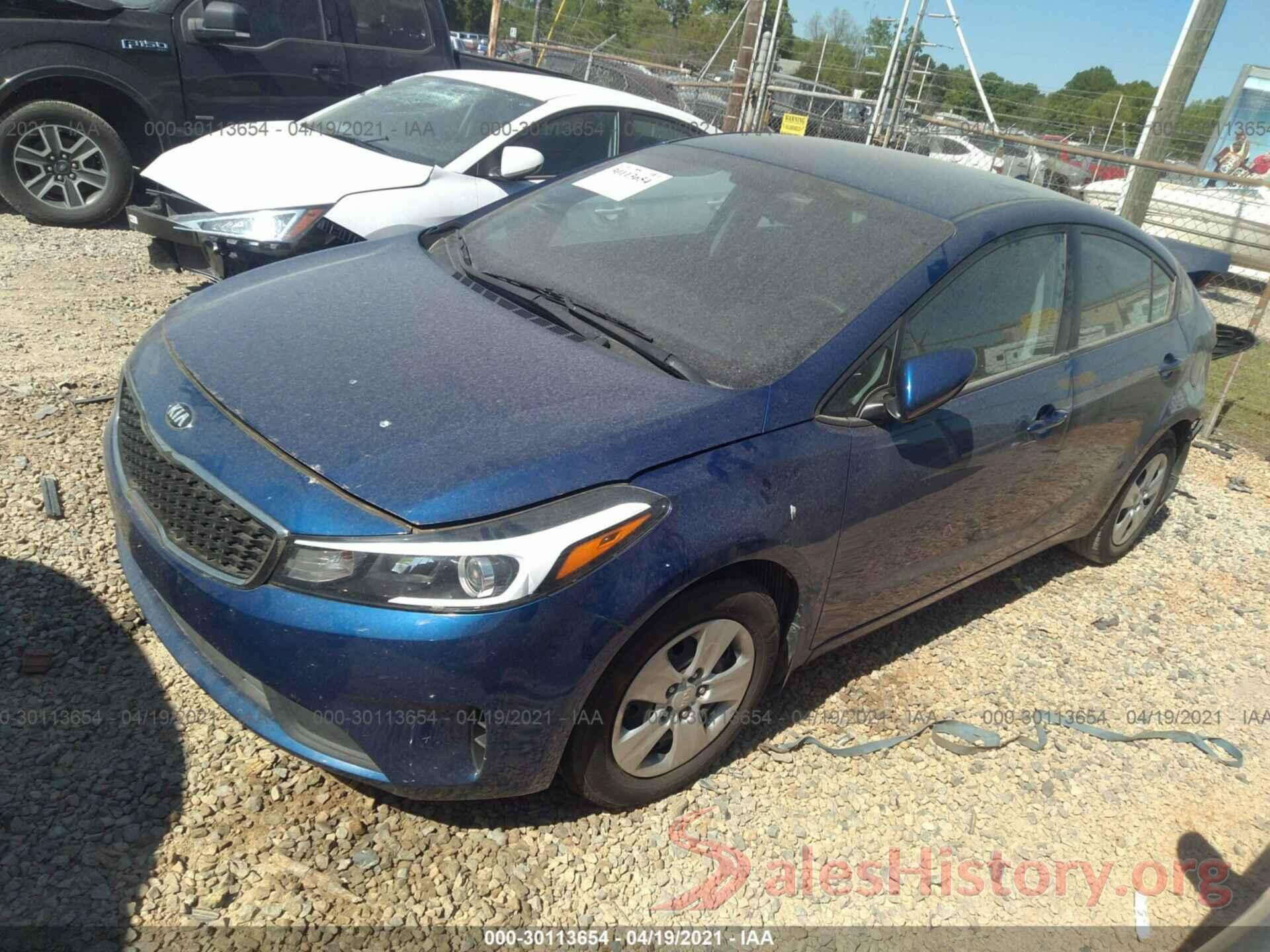 3KPFK4A75HE011795 2017 KIA FORTE