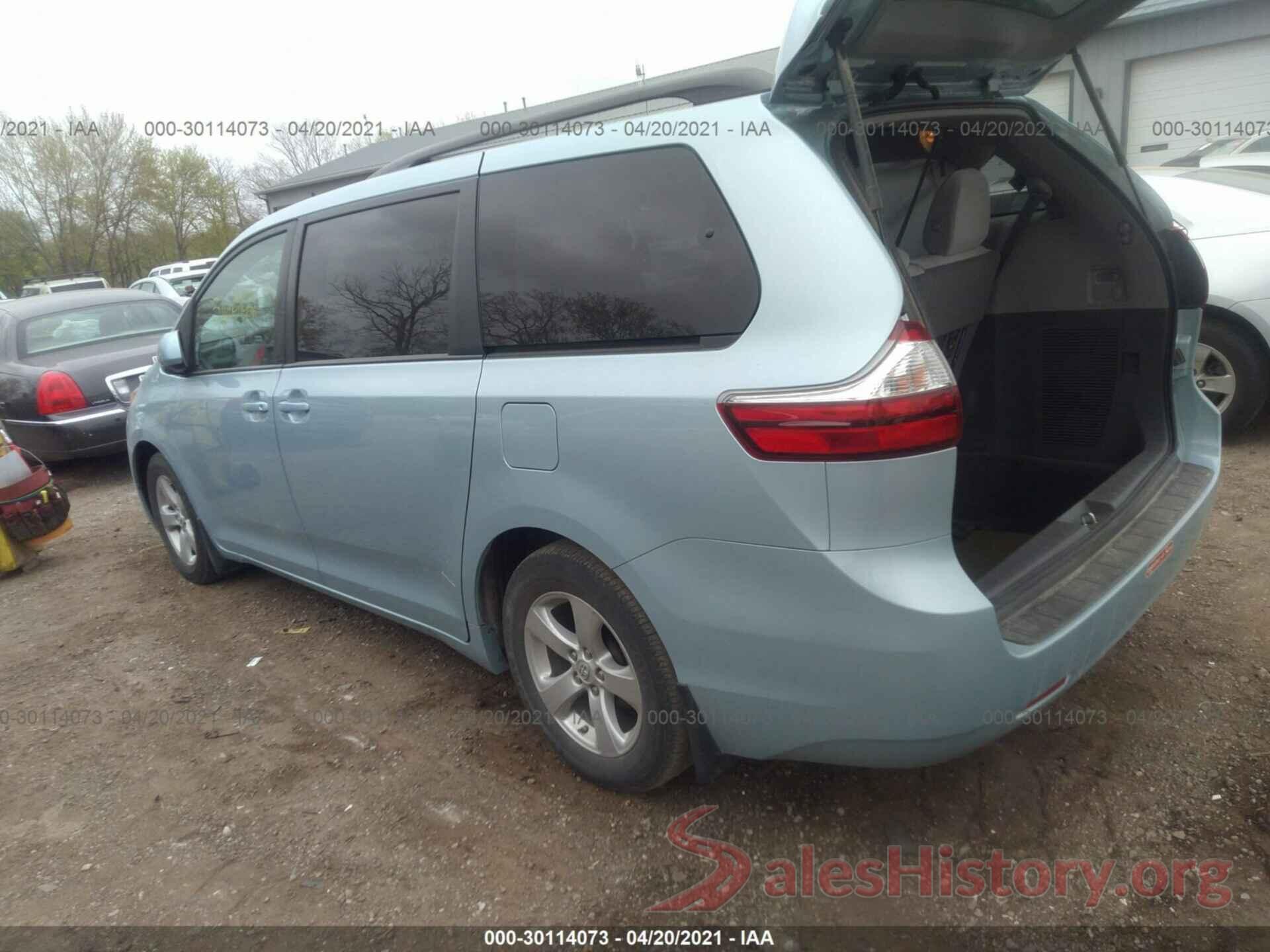 5TDKZ3DC6HS888427 2017 TOYOTA SIENNA