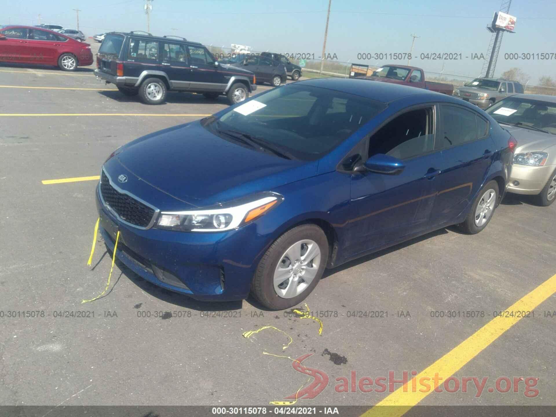 3KPFK4A78JE279276 2018 KIA FORTE