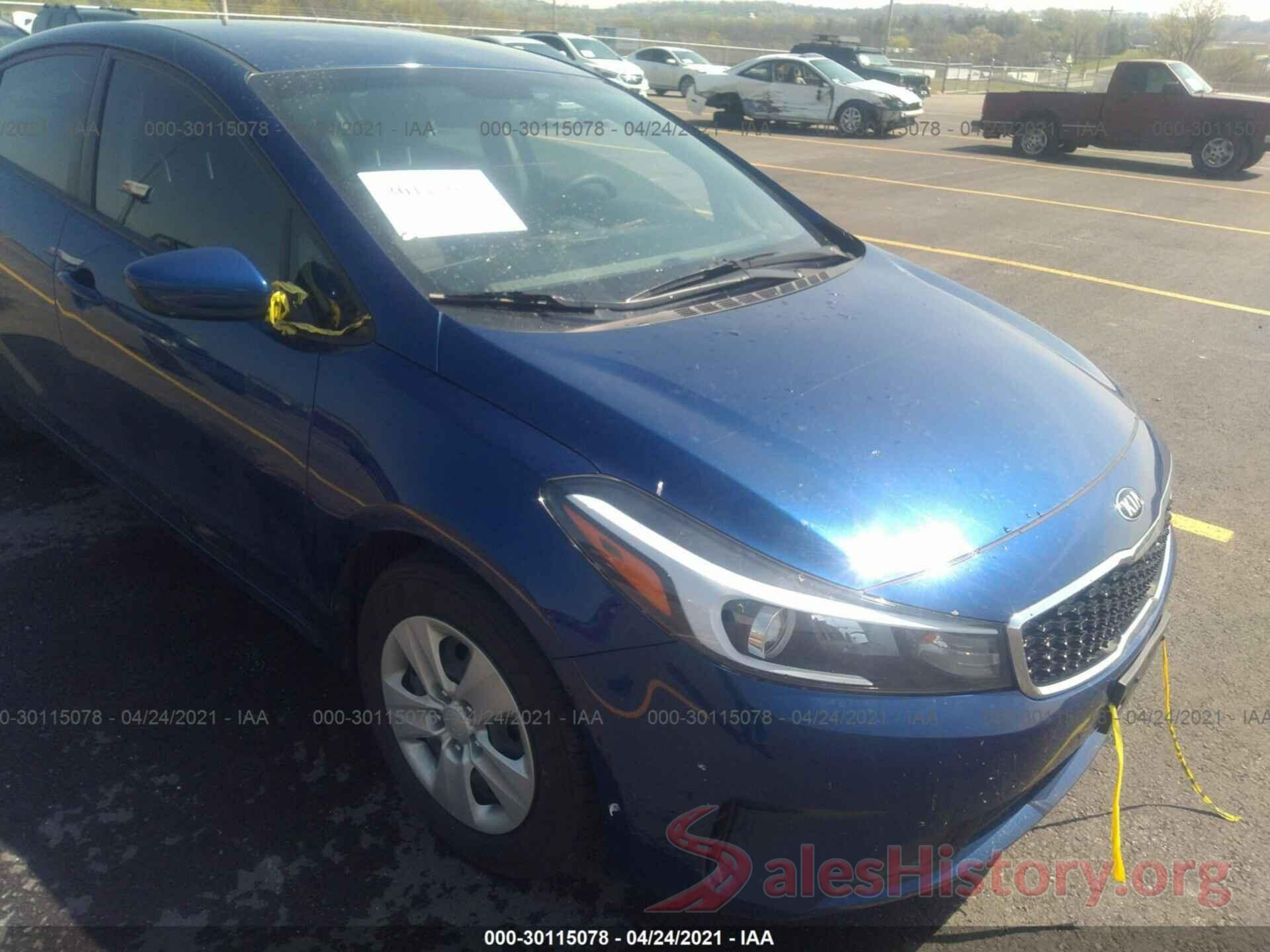 3KPFK4A78JE279276 2018 KIA FORTE