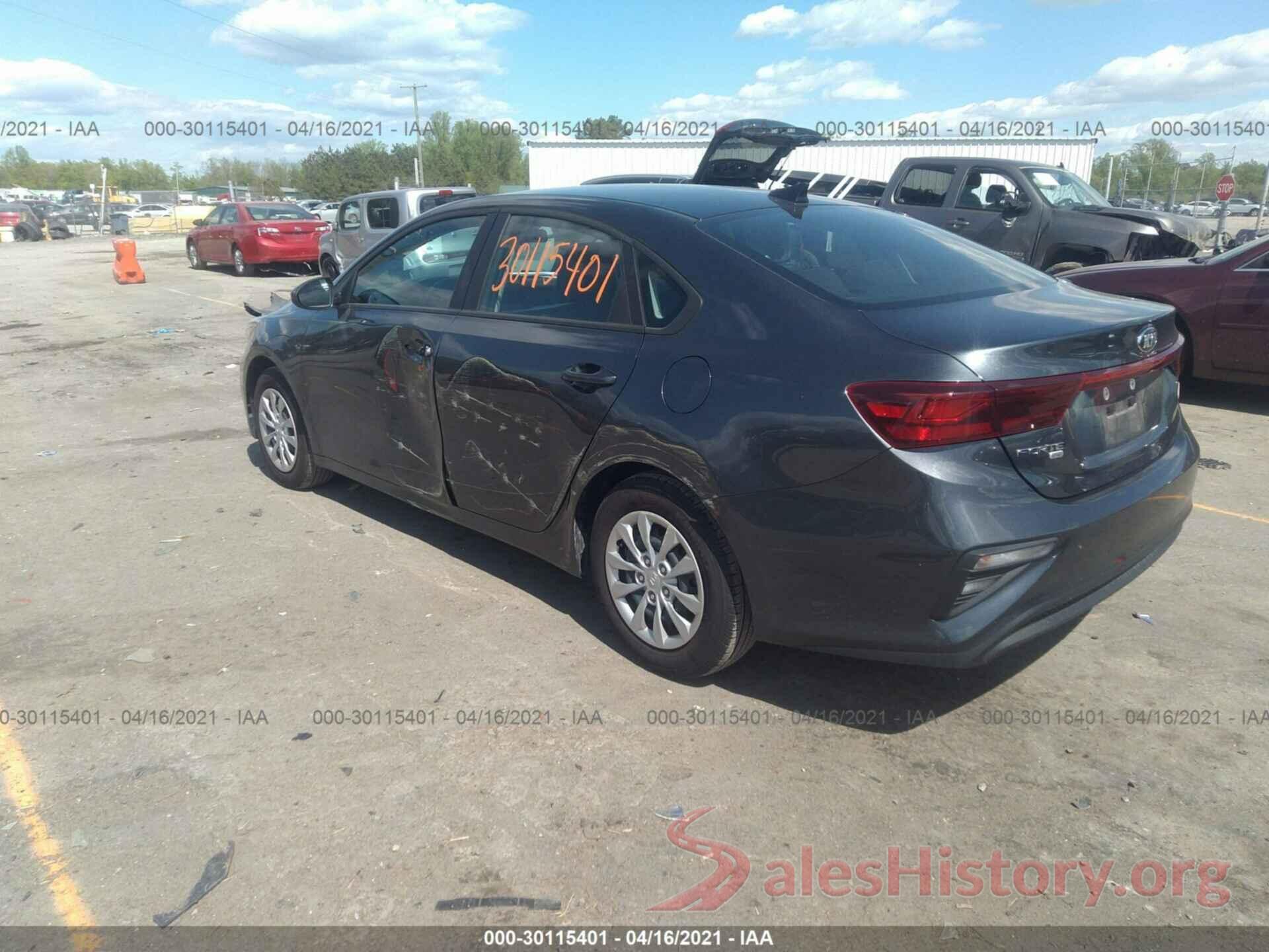 3KPF24AD5ME273946 2021 KIA FORTE