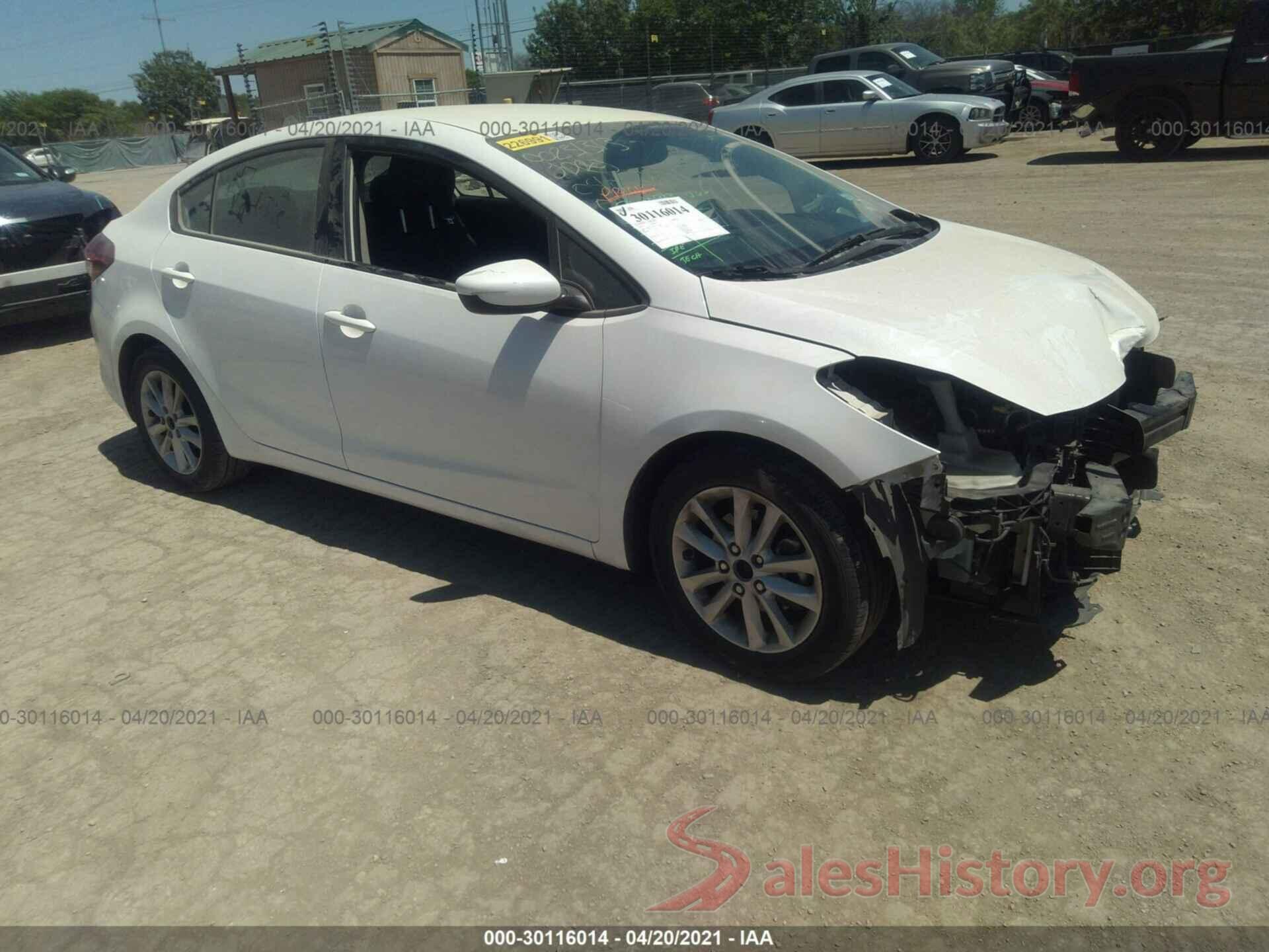 3KPFL4A76HE015948 2017 KIA FORTE