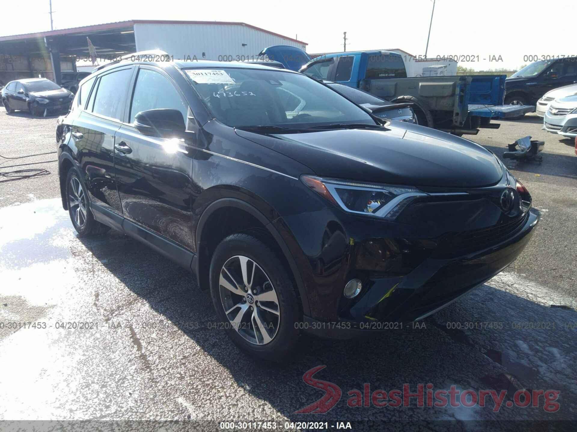 2T3WFREV7JW473652 2018 TOYOTA RAV4