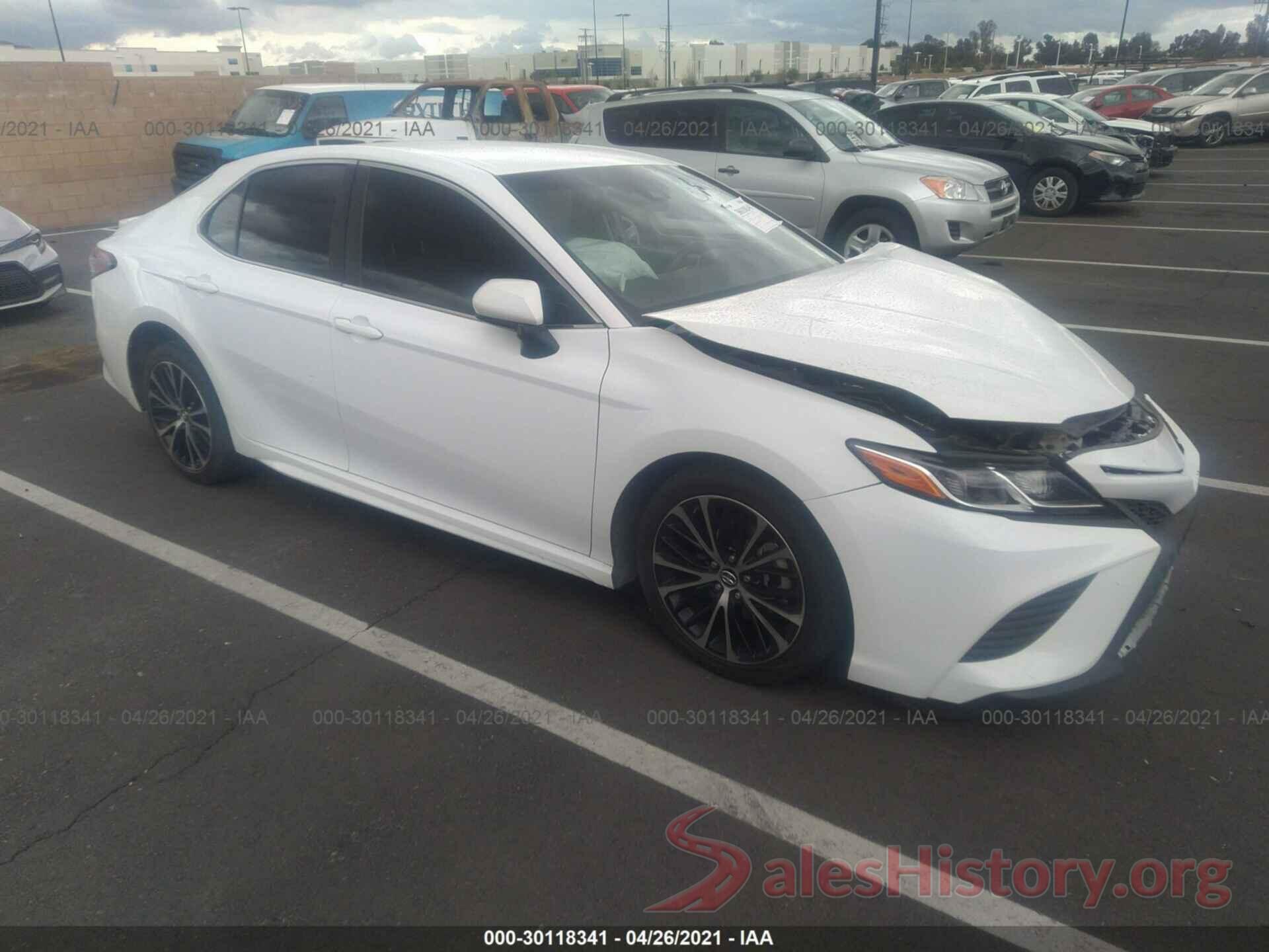 2T1BURHE8HC816974 2018 TOYOTA CAMRY