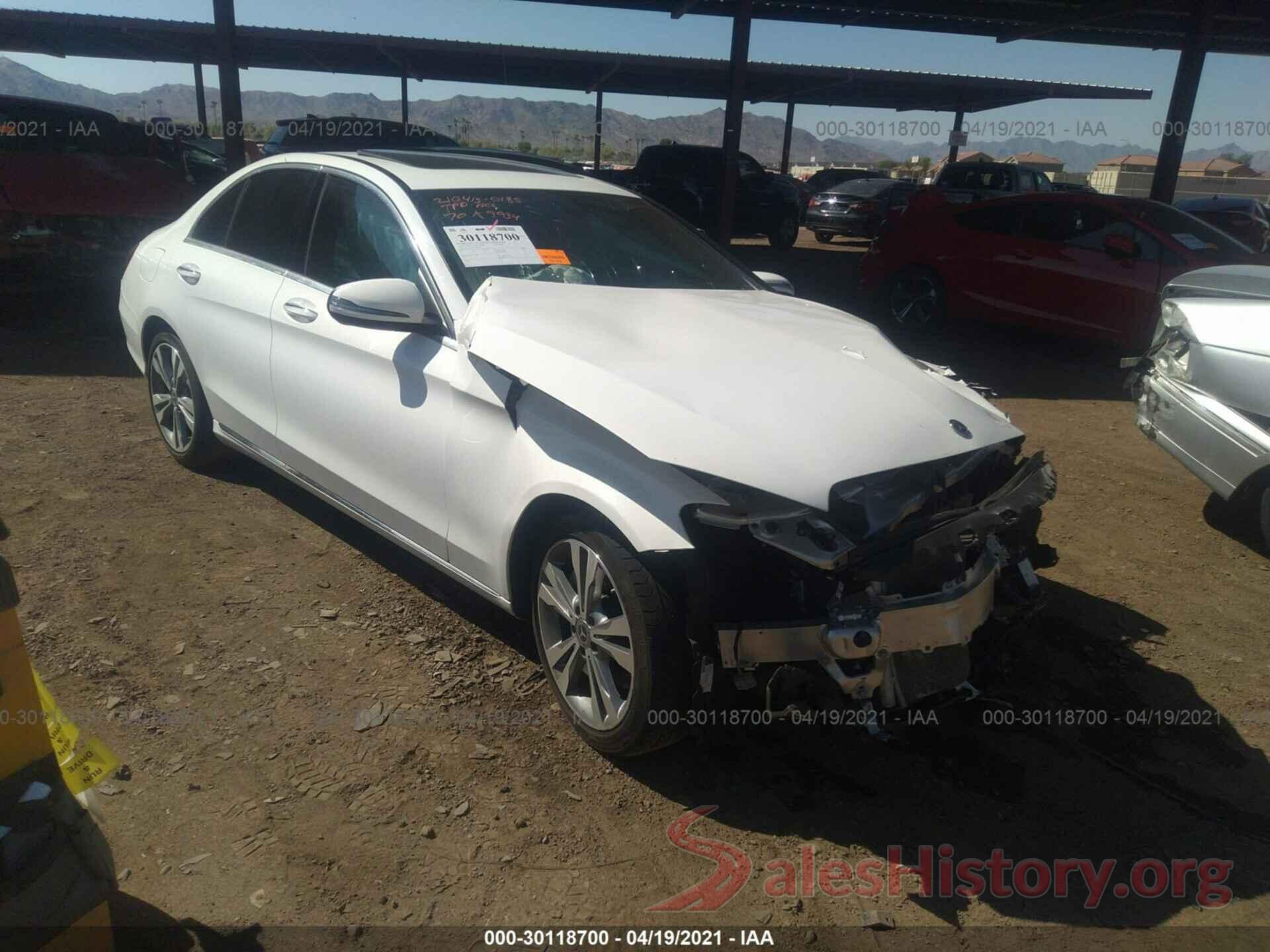 55SWF4JB1JU269934 2018 MERCEDES-BENZ C-CLASS