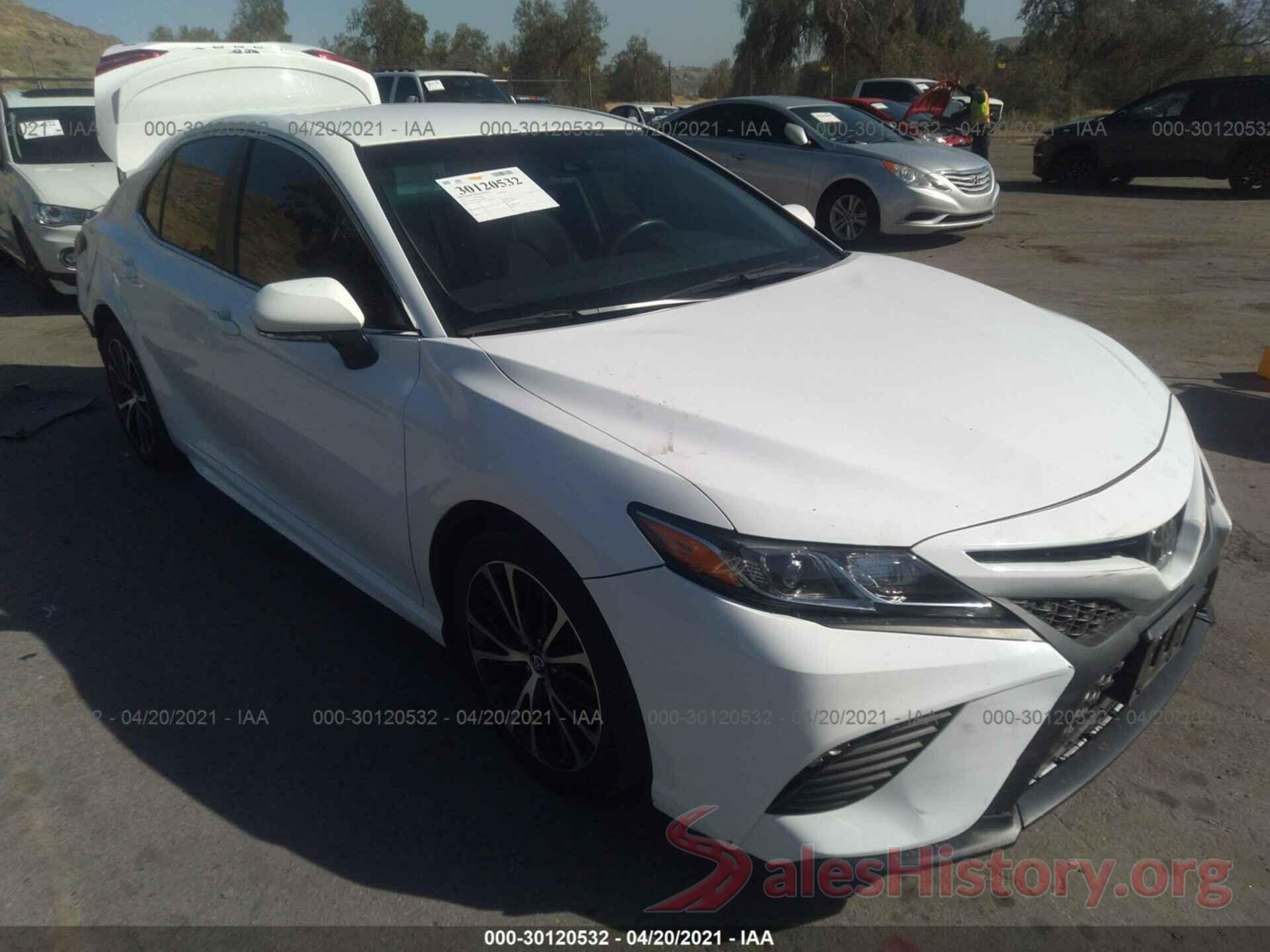 4T1B11HK5JU130315 2018 TOYOTA CAMRY