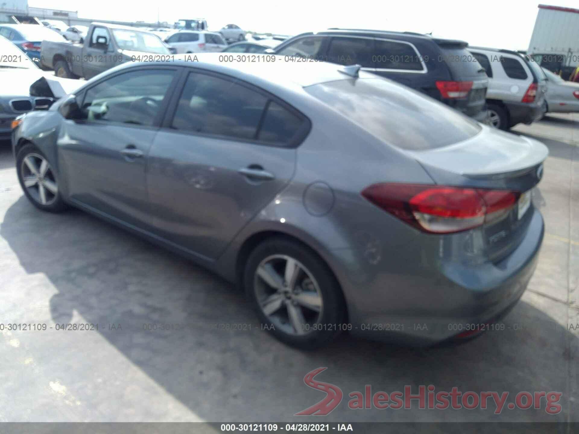 3KPFL4A72JE253818 2018 KIA FORTE