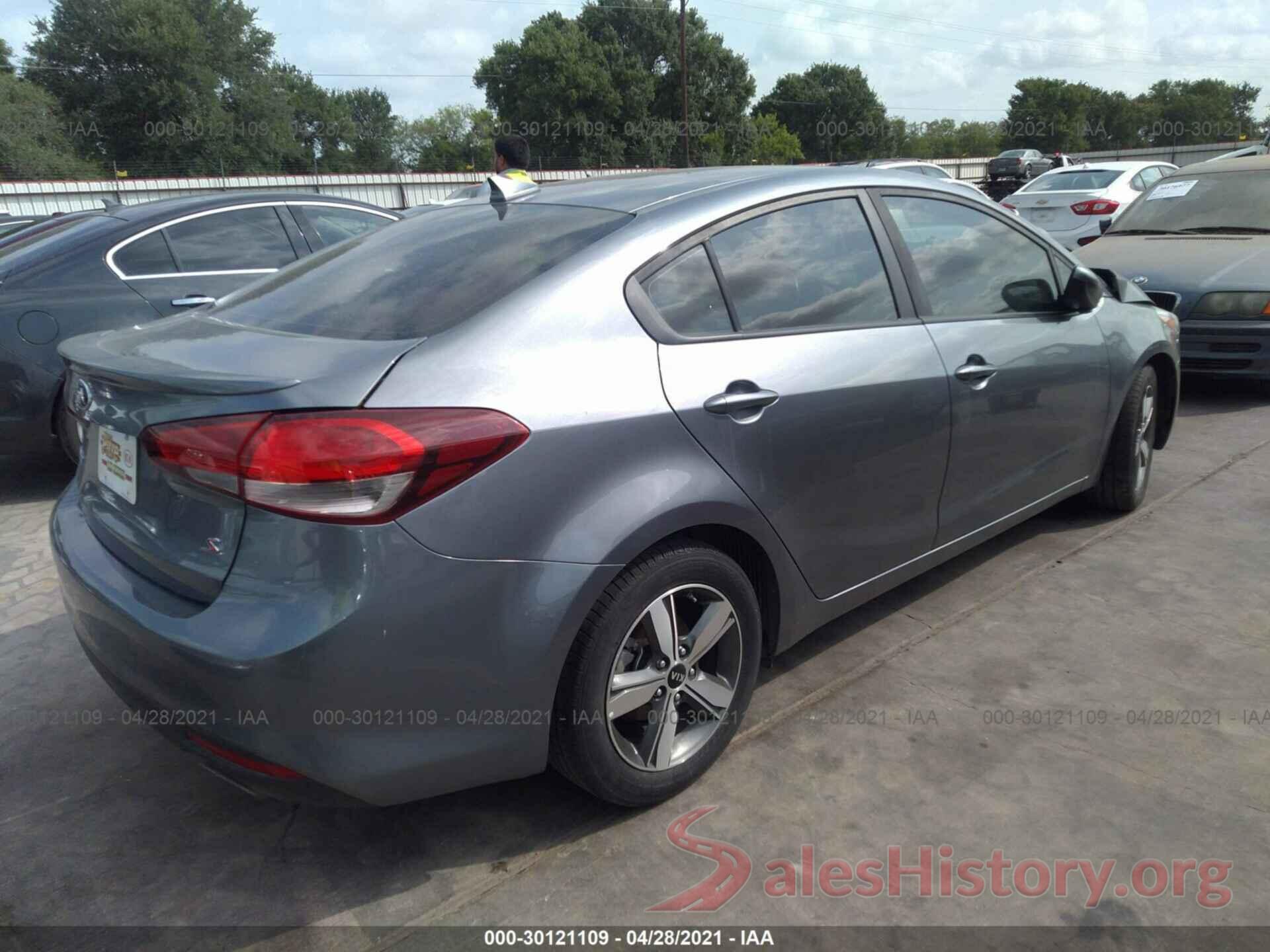 3KPFL4A72JE253818 2018 KIA FORTE