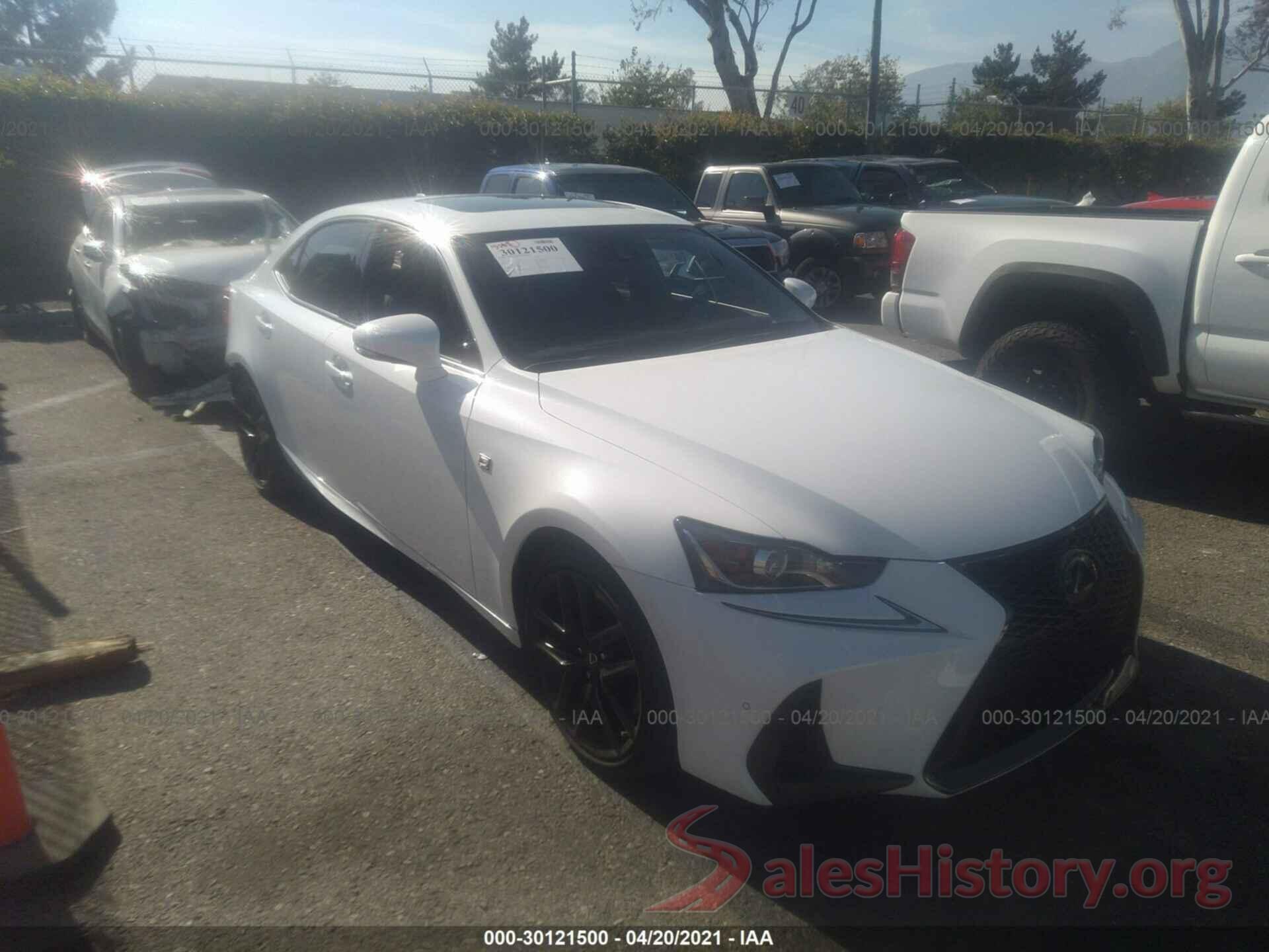 JTHBA1D2XJ5070518 2018 LEXUS IS