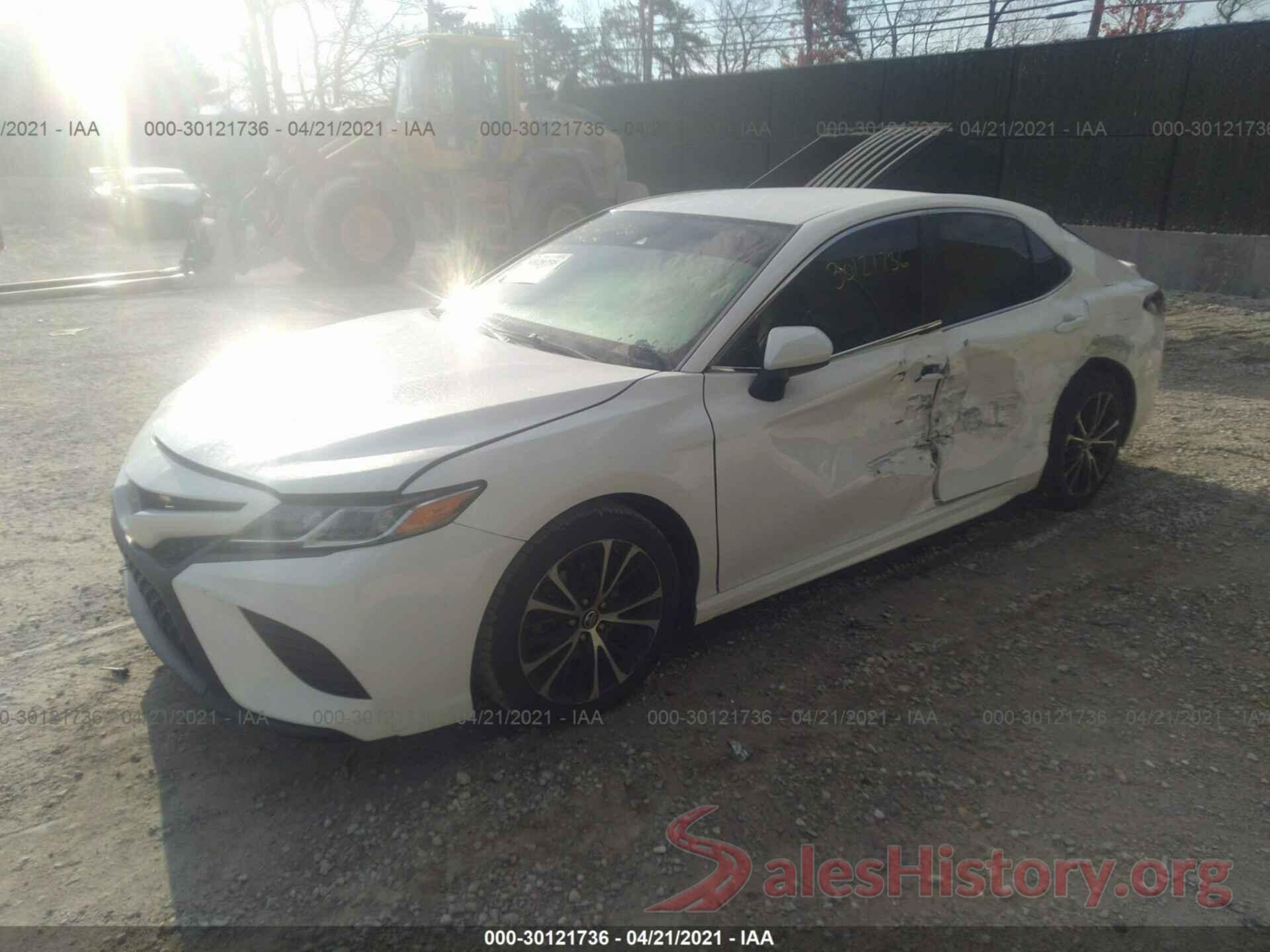 4T1B11HK6JU556353 2018 TOYOTA CAMRY