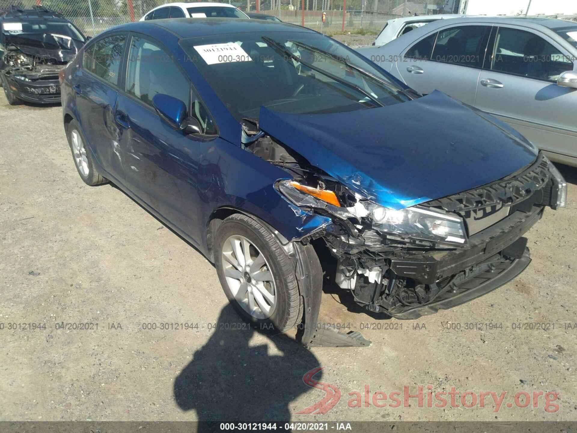 3KPFL4A78HE153118 2017 KIA FORTE