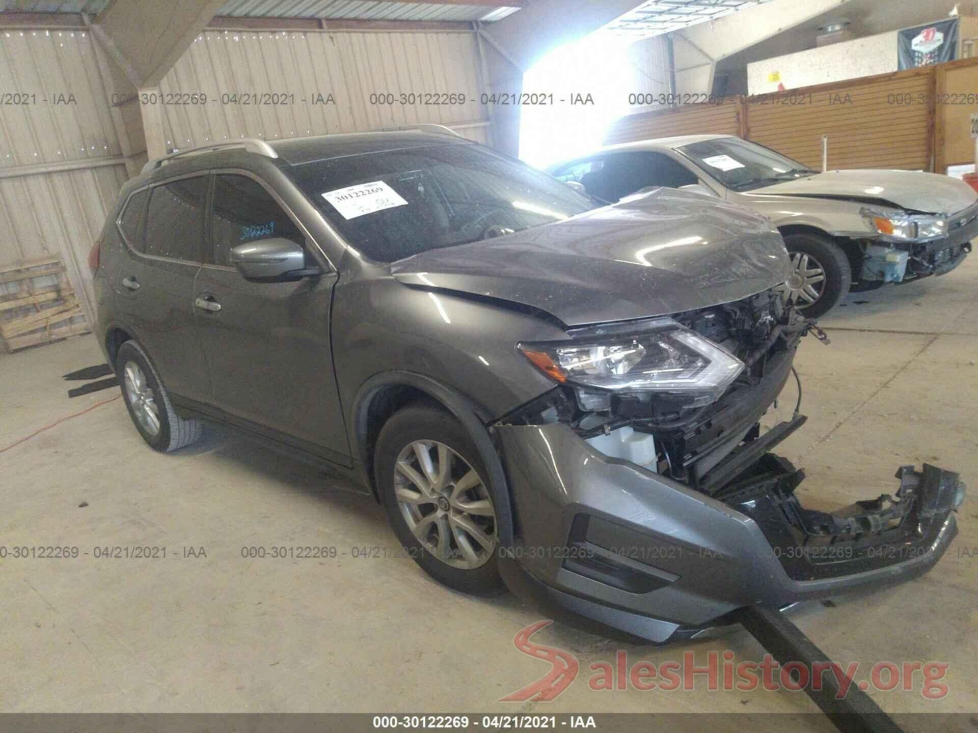 JN8AT2MT2JW457021 2018 NISSAN ROGUE