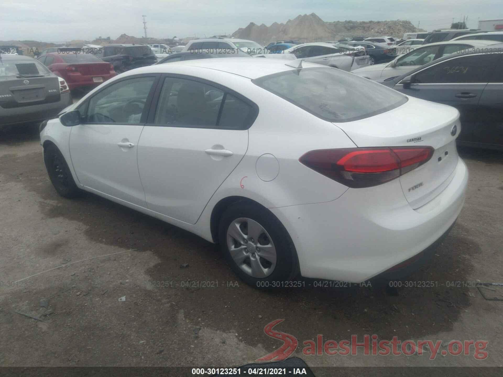 3KPFL4A71HE029417 2017 KIA FORTE