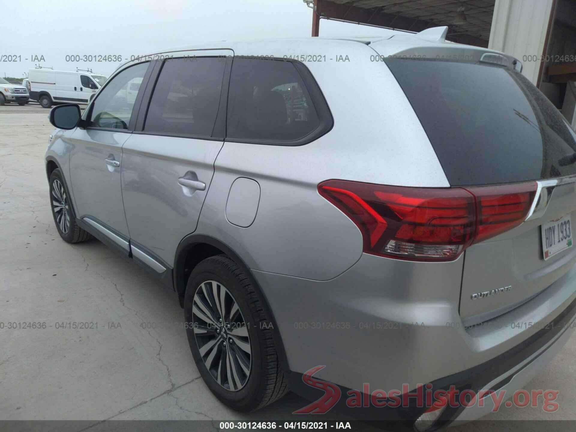 JA4AD3A35LZ043827 2020 MITSUBISHI OUTLANDER