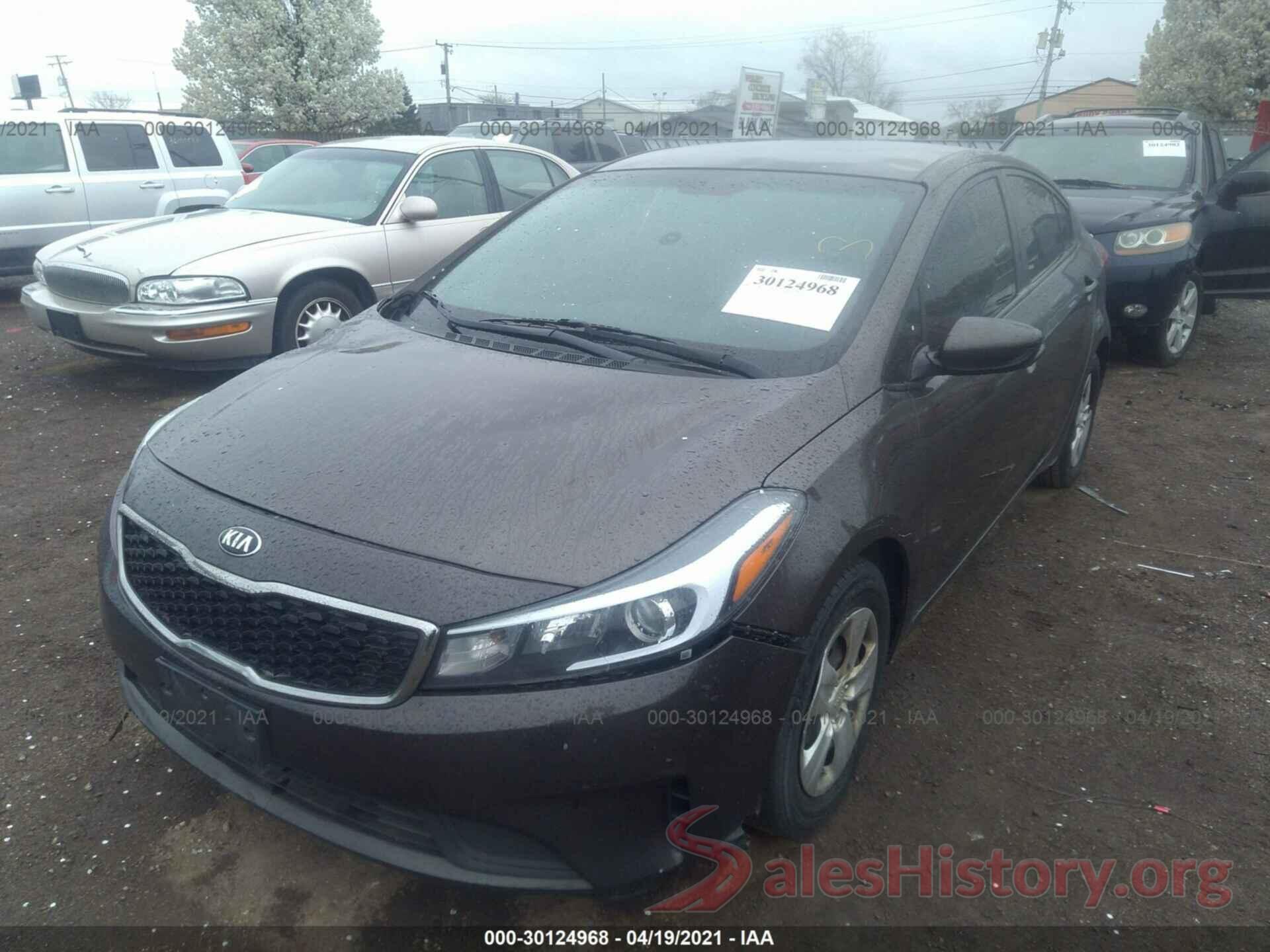 3KPFK4A73HE065760 2017 KIA FORTE