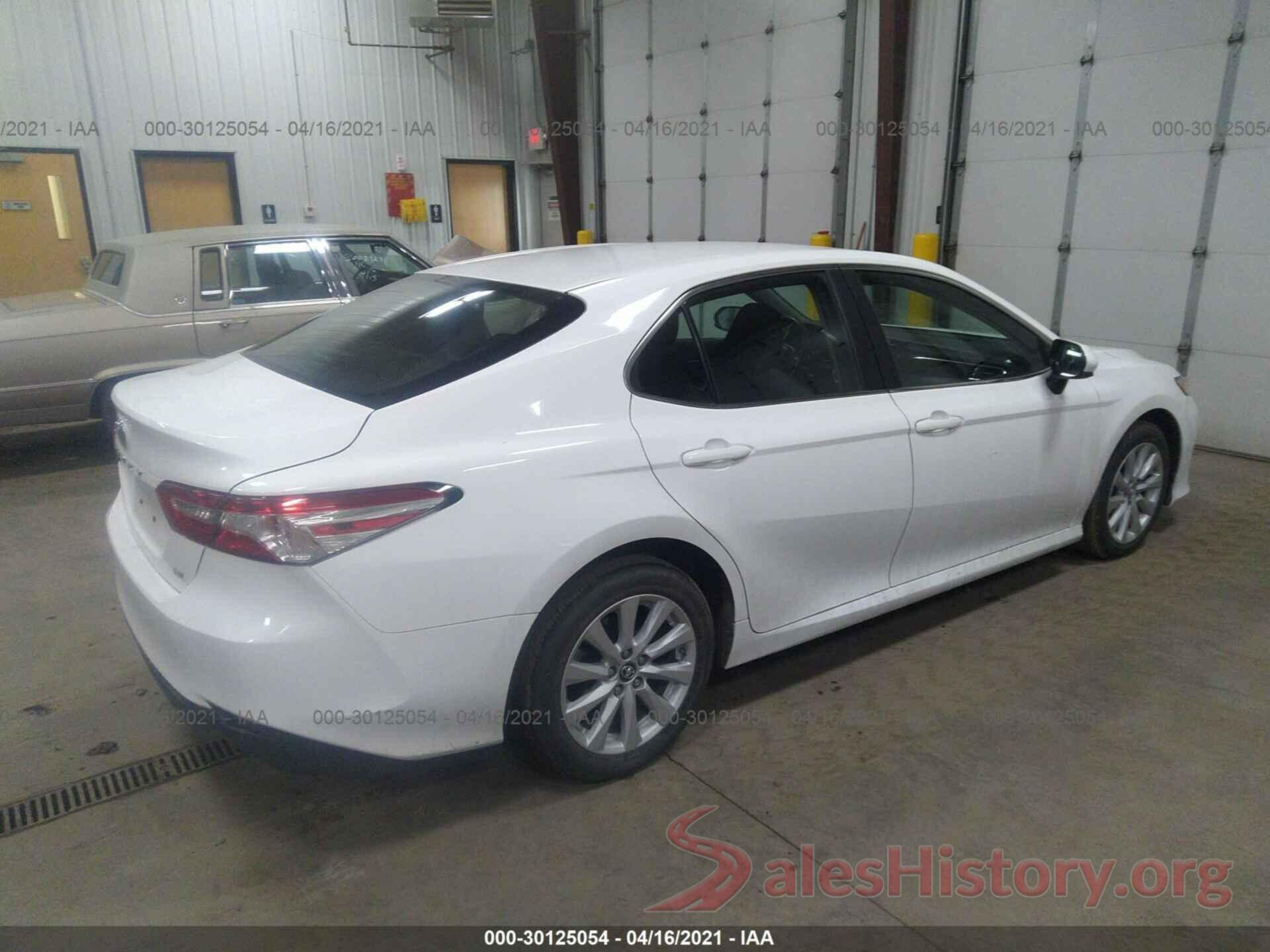 4T1B11HK3JU624978 2018 TOYOTA CAMRY