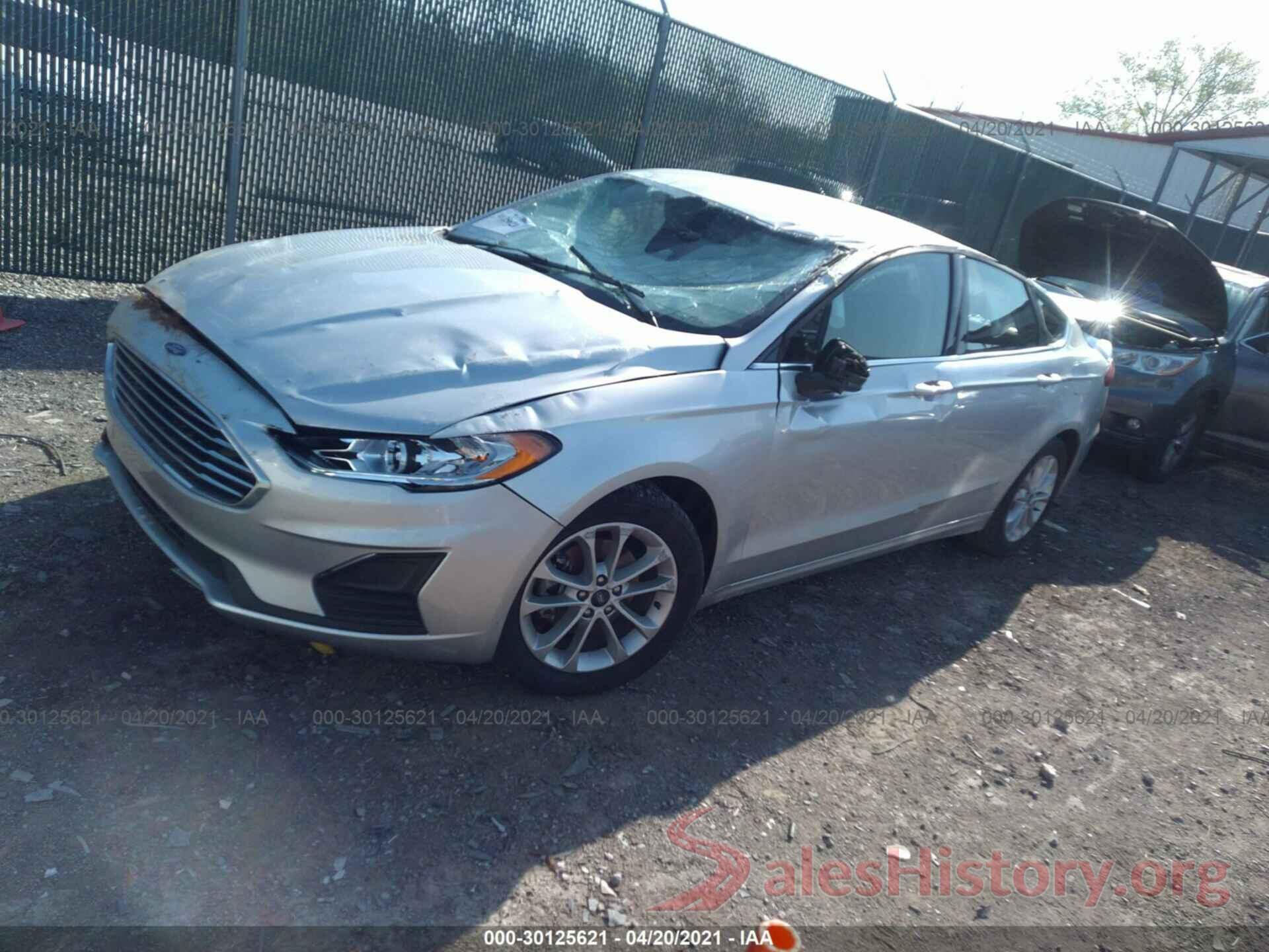 3FA6P0HD2KR196092 2019 FORD FUSION