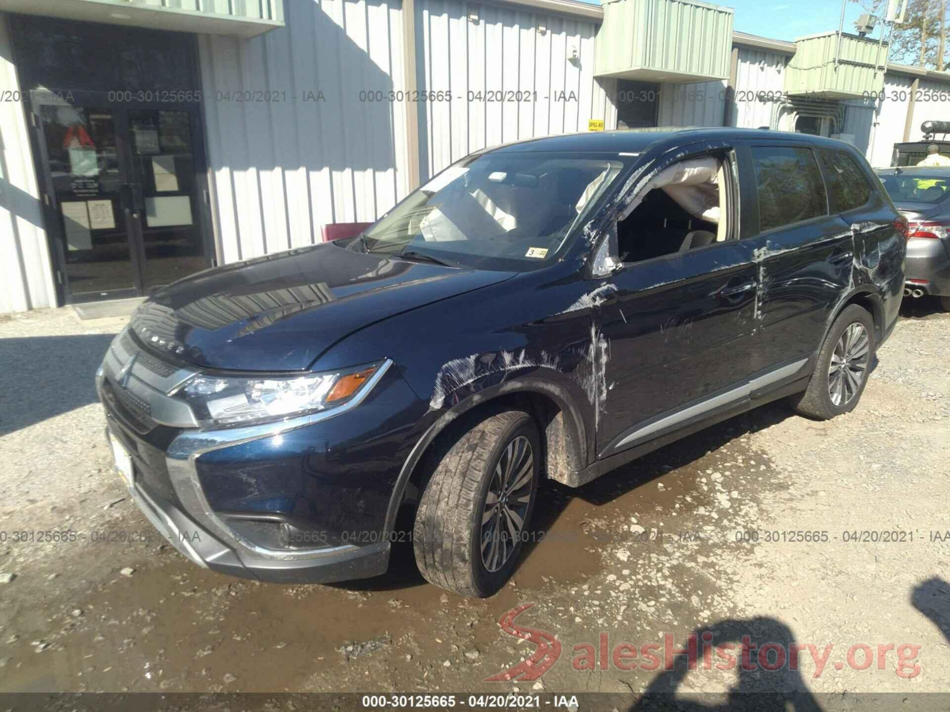 JA4AD2A39LZ017385 2020 MITSUBISHI OUTLANDER