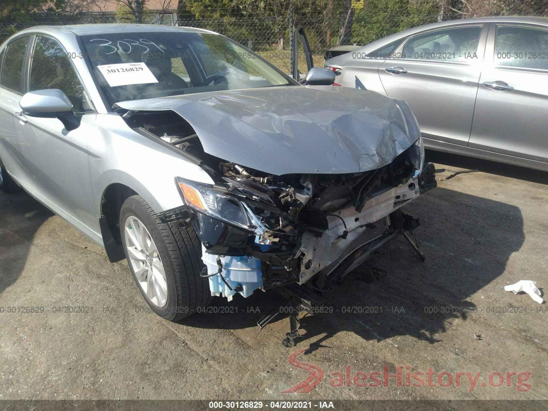 4T1B11HK5JU513039 2018 TOYOTA CAMRY