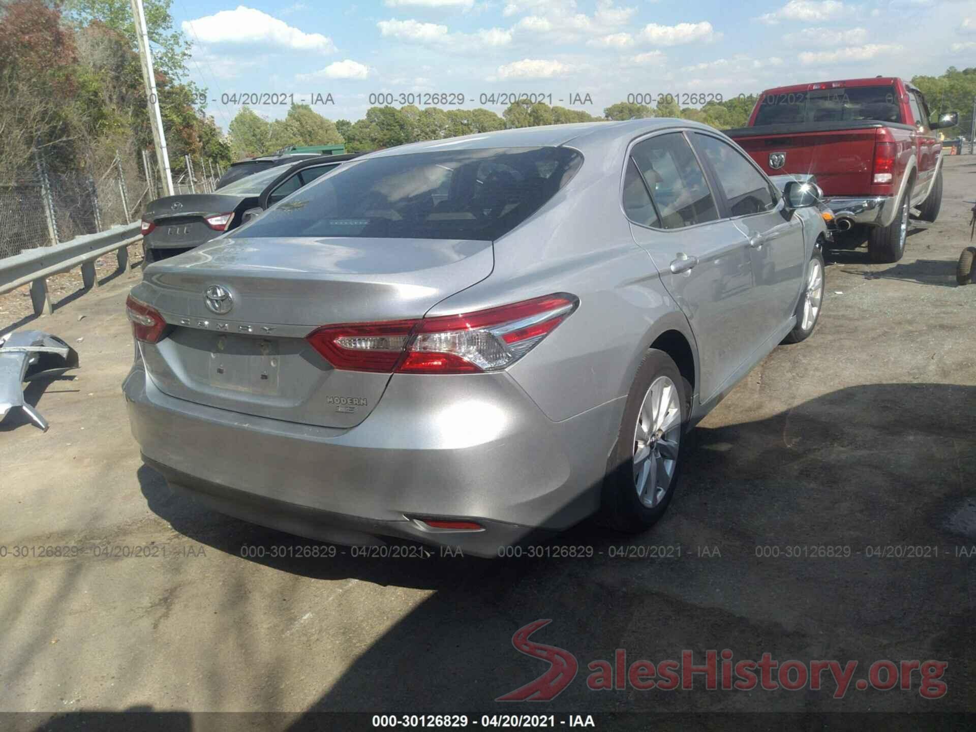 4T1B11HK5JU513039 2018 TOYOTA CAMRY