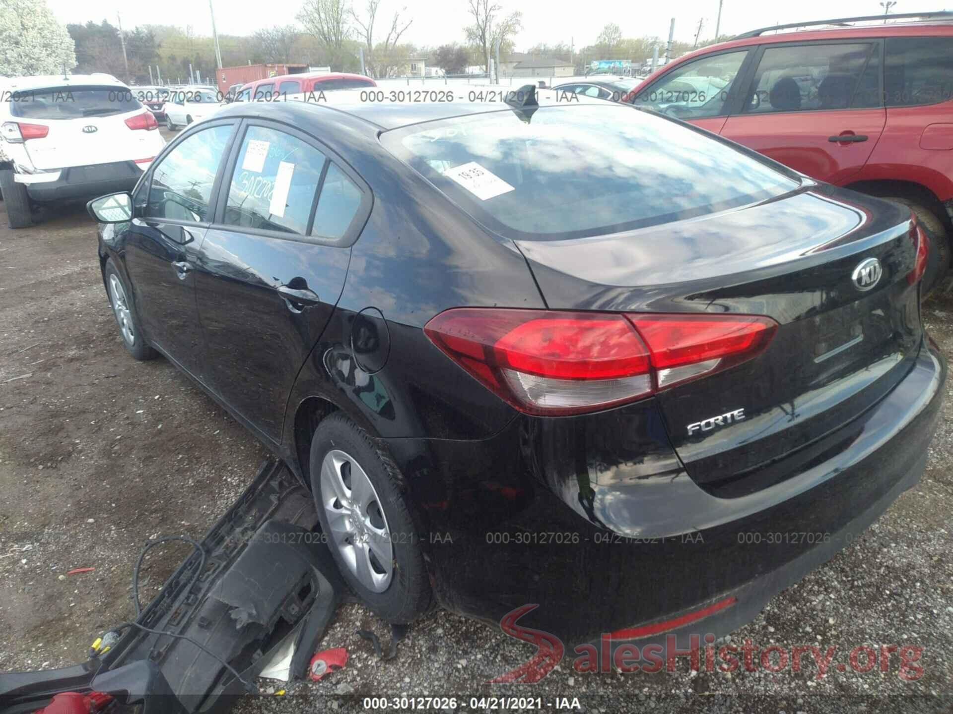 3KPFK4A7XJE225140 2018 KIA FORTE