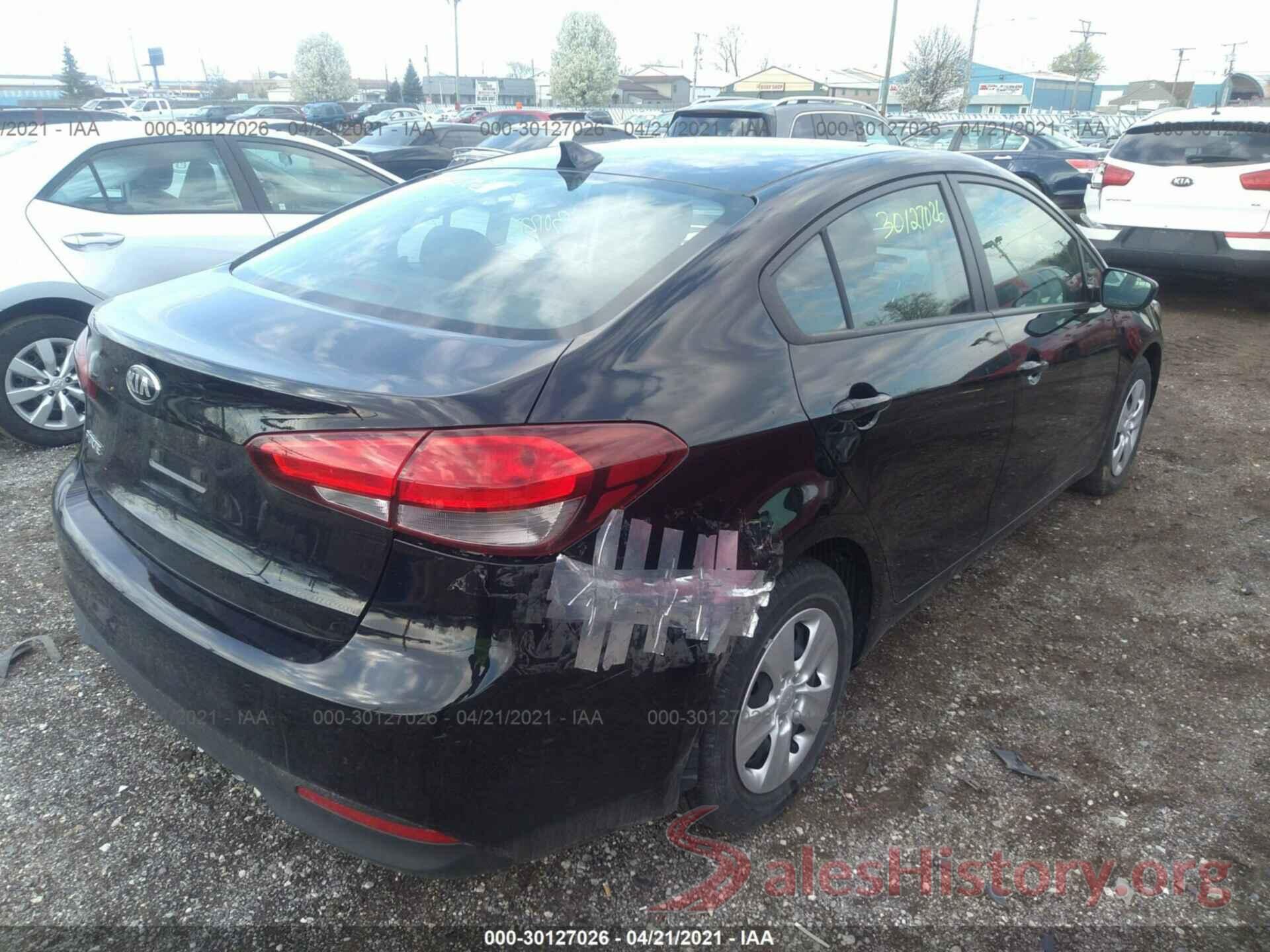 3KPFK4A7XJE225140 2018 KIA FORTE