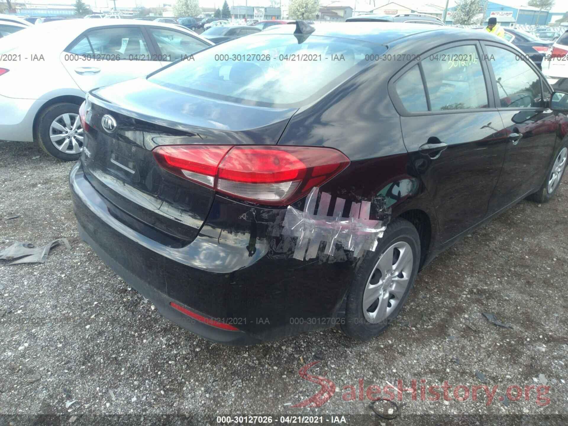 3KPFK4A7XJE225140 2018 KIA FORTE