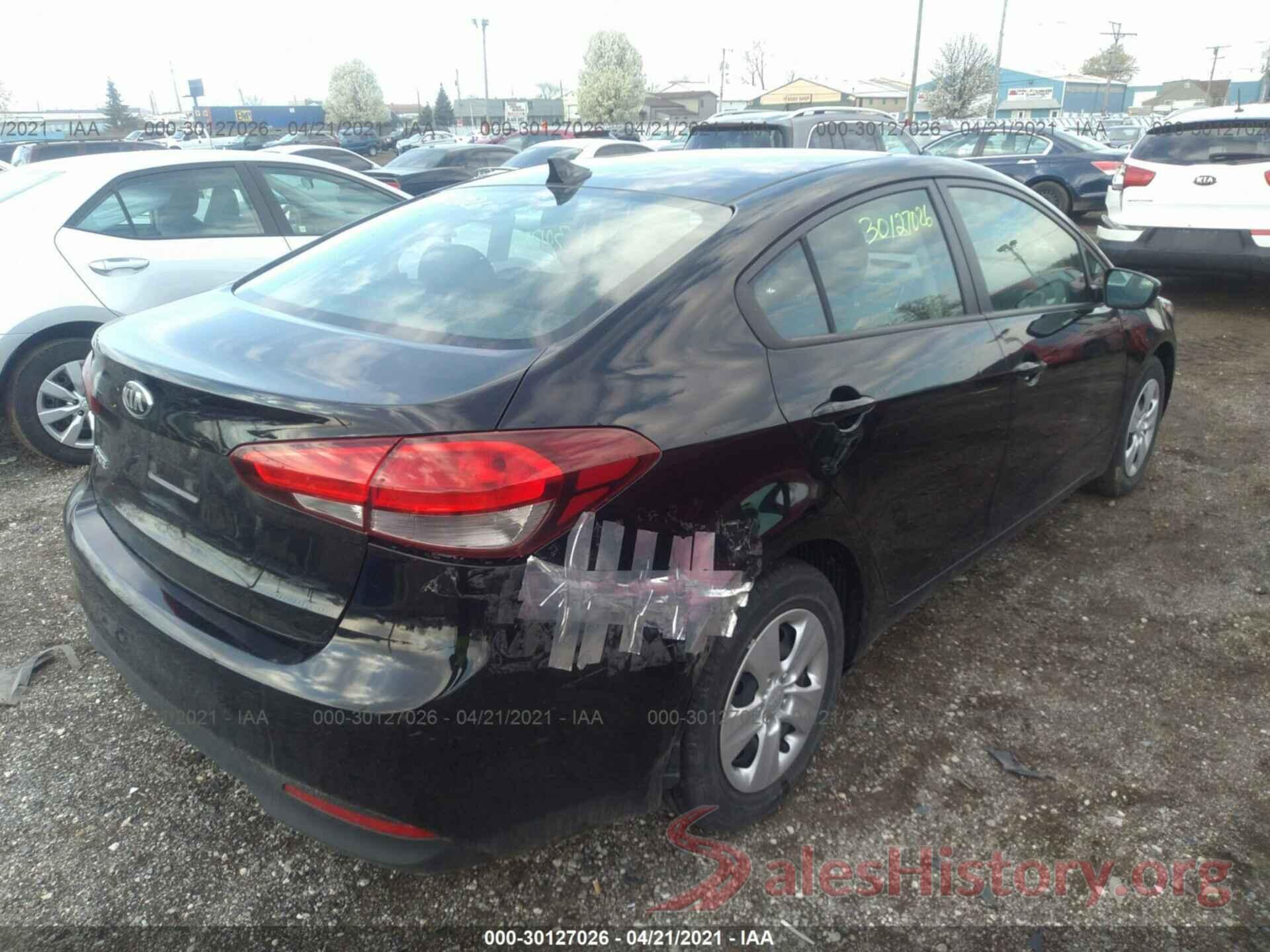 3KPFK4A7XJE225140 2018 KIA FORTE