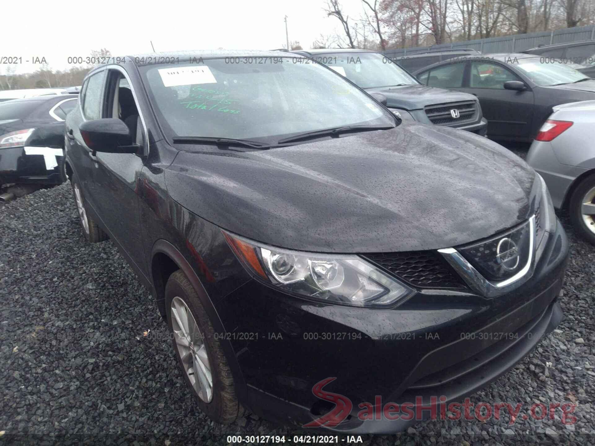 JN1BJ1CR1JW285752 2018 NISSAN ROGUE SPORT